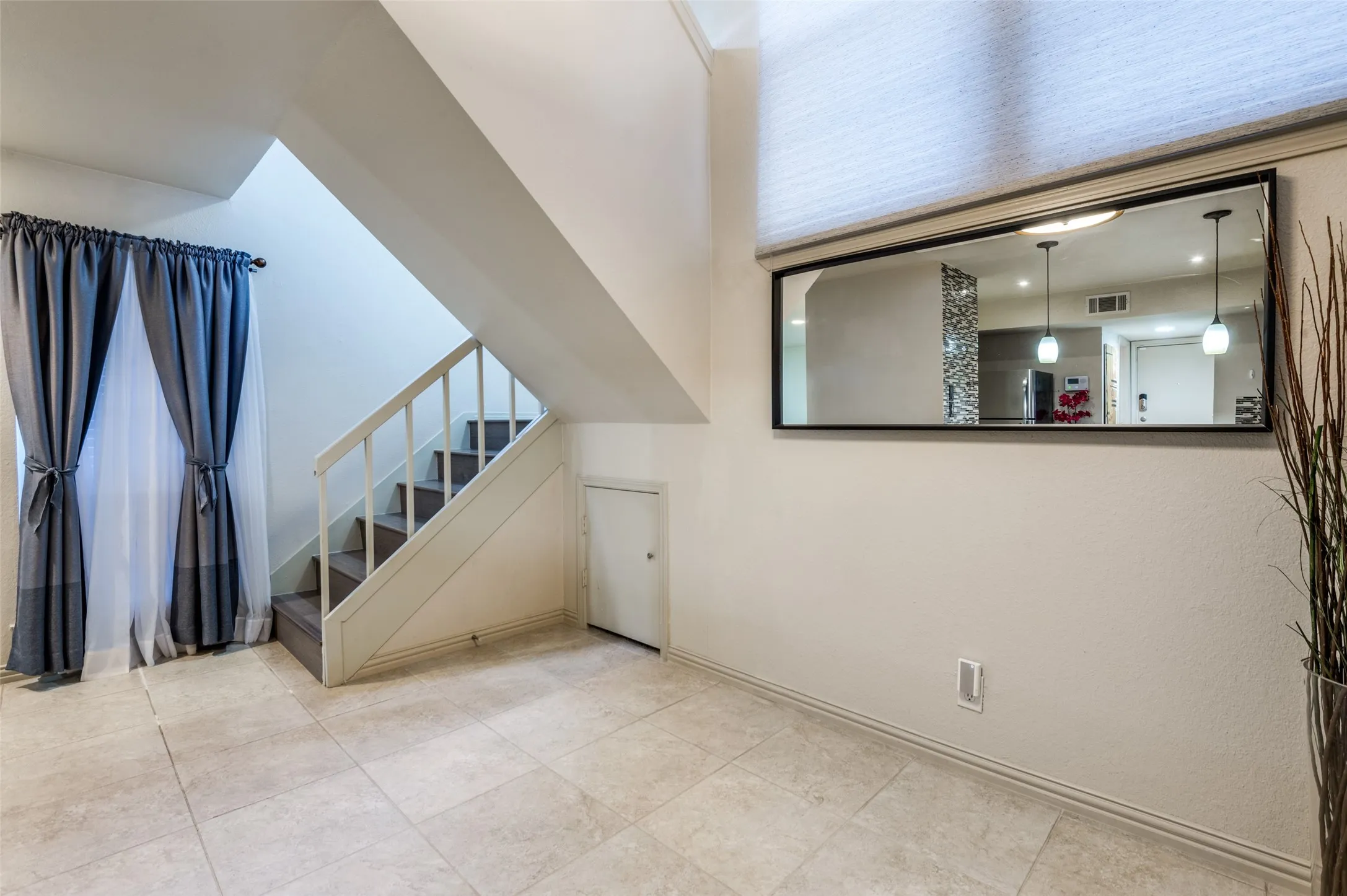 Condominium For Sale in Collin County , 18240 Midway Road 1704, Dallas, Texas 75287, 2 Bedroom, 3 Bathroom, Garage spaces, 1,032 Sqft, built in 1982, mls#21162886, Real Estate Agent in Dallas, Homes For Sale in Collin county, Homes For Sale in Dallas, Realtor in Dallas Texas, Real Estate Brokerage Independent Realty Texas, Luminita Cordes Realtor
