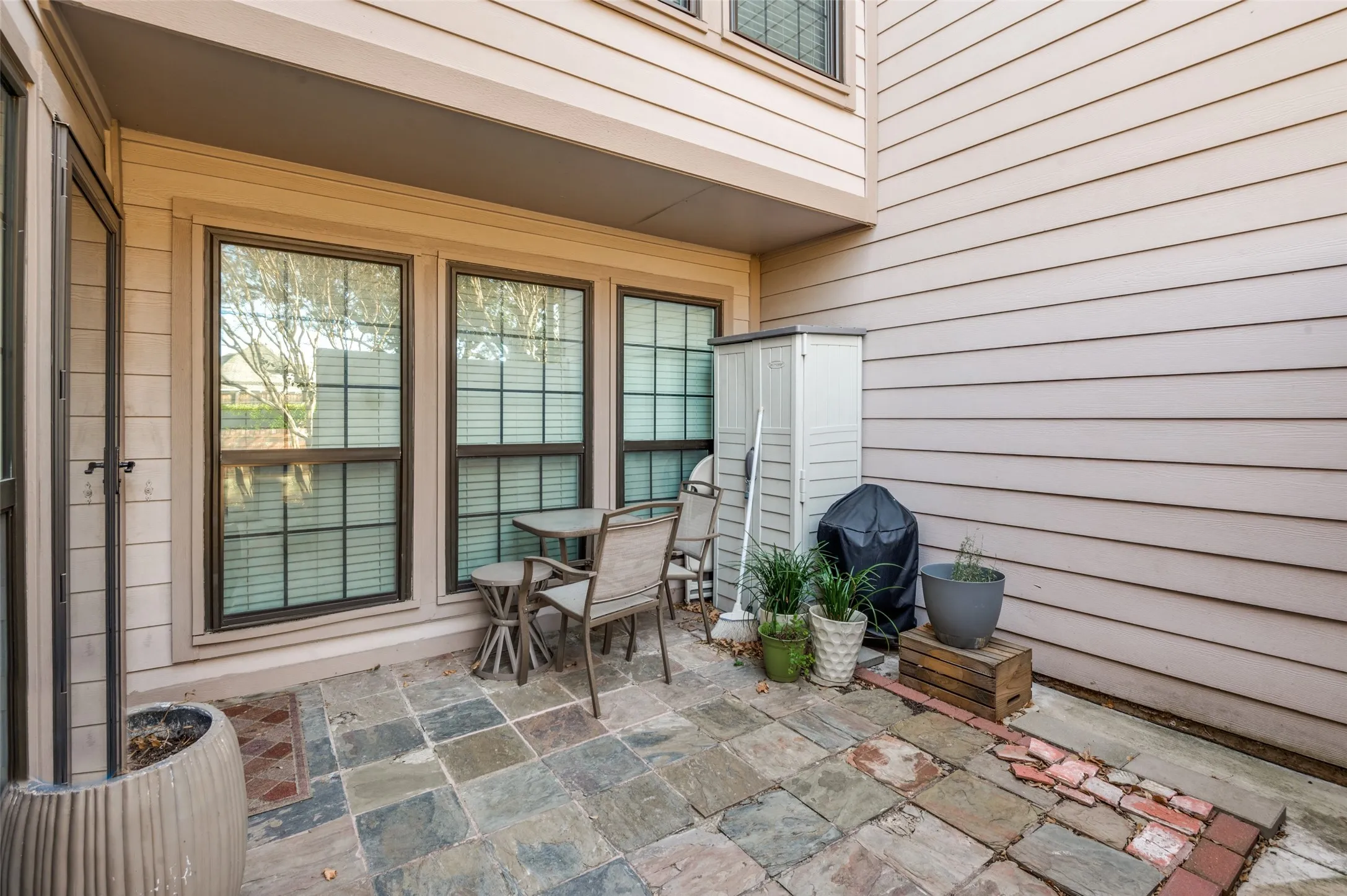 Condominium For Sale in Collin County , 18240 Midway Road 1704, Dallas, Texas 75287, 2 Bedroom, 3 Bathroom, Garage spaces, 1,032 Sqft, built in 1982, mls#21162886, Real Estate Agent in Dallas, Homes For Sale in Collin county, Homes For Sale in Dallas, Realtor in Dallas Texas, Real Estate Brokerage Independent Realty Texas, Luminita Cordes Realtor