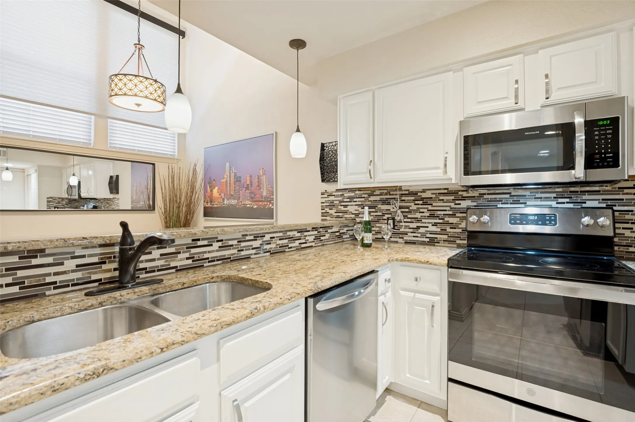 Condominium For Sale in Collin County , 18240 Midway Road 1704, Dallas, Texas 75287, 2 Bedroom, 3 Bathroom, Garage spaces, 1,032 Sqft, built in 1982, mls#21162886, Real Estate Agent in Dallas, Homes For Sale in Collin county, Homes For Sale in Dallas, Realtor in Dallas Texas, Real Estate Brokerage Independent Realty Texas, Luminita Cordes Realtor