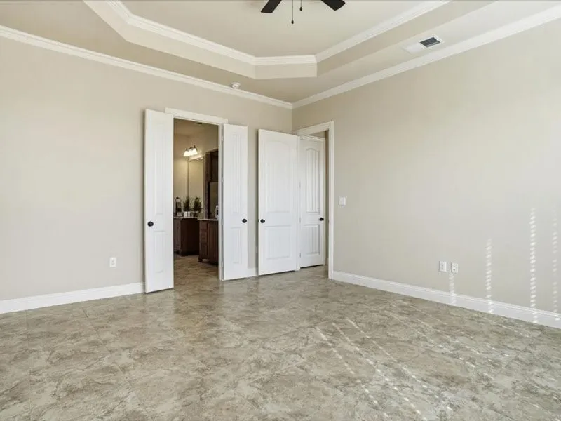 Entrance to Master Bathroom