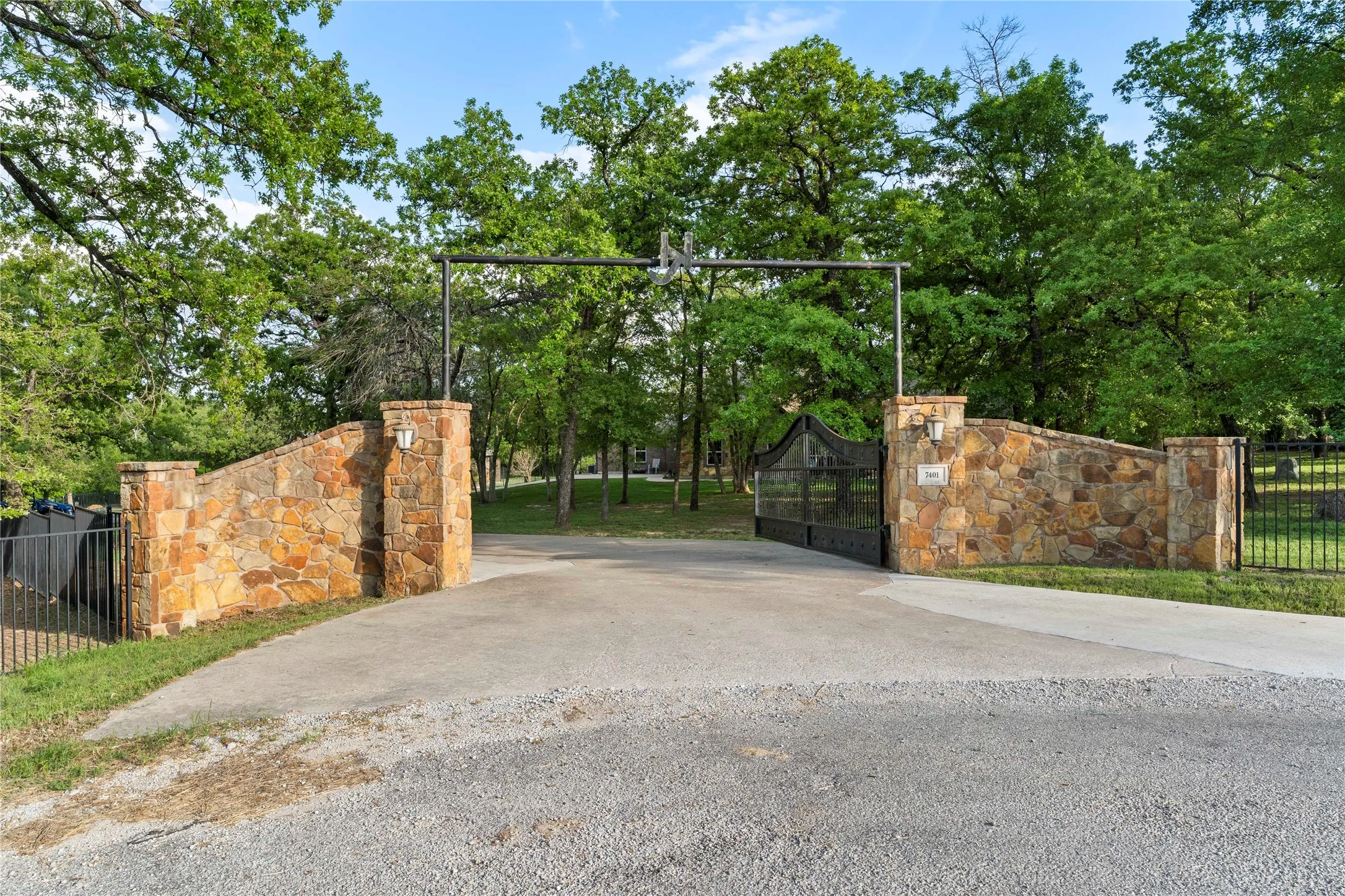 Private gate off private road