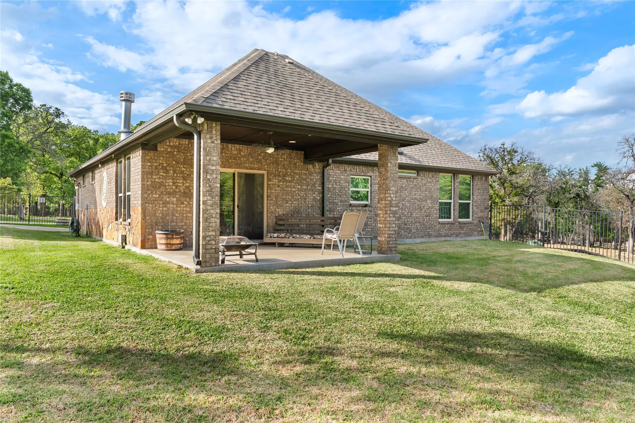 Guest house with its own covered porch