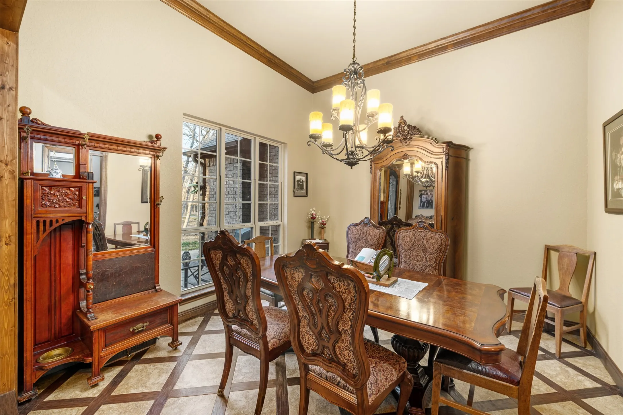 Formal dining
