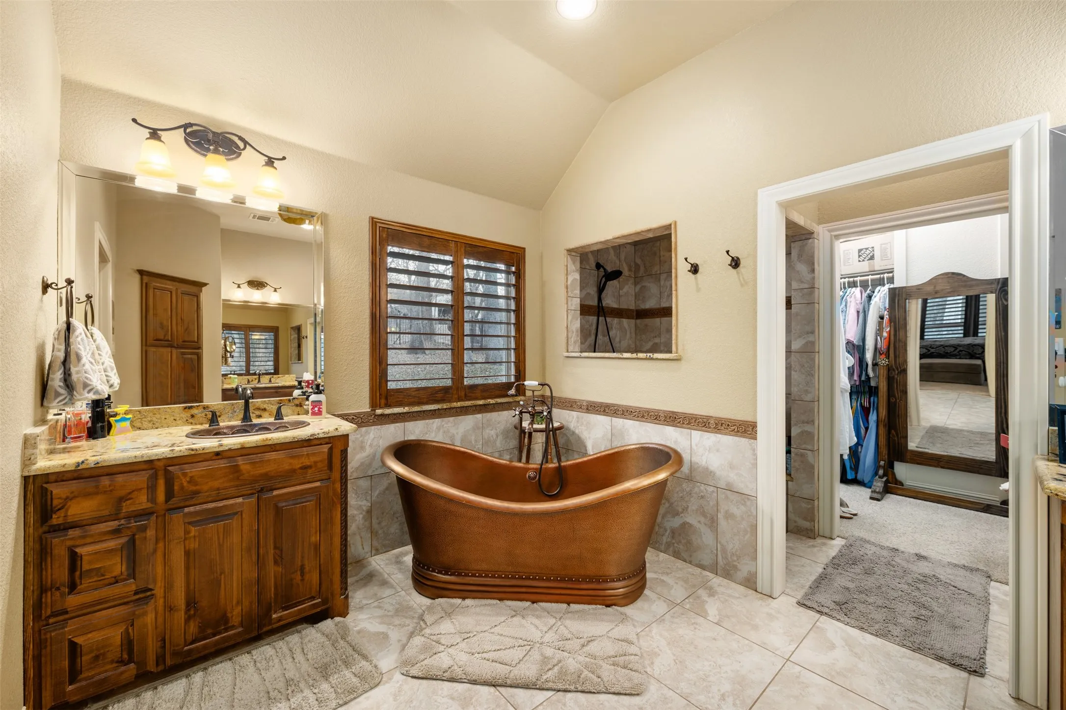 Gorgeous COPPER soaking tub & his sink