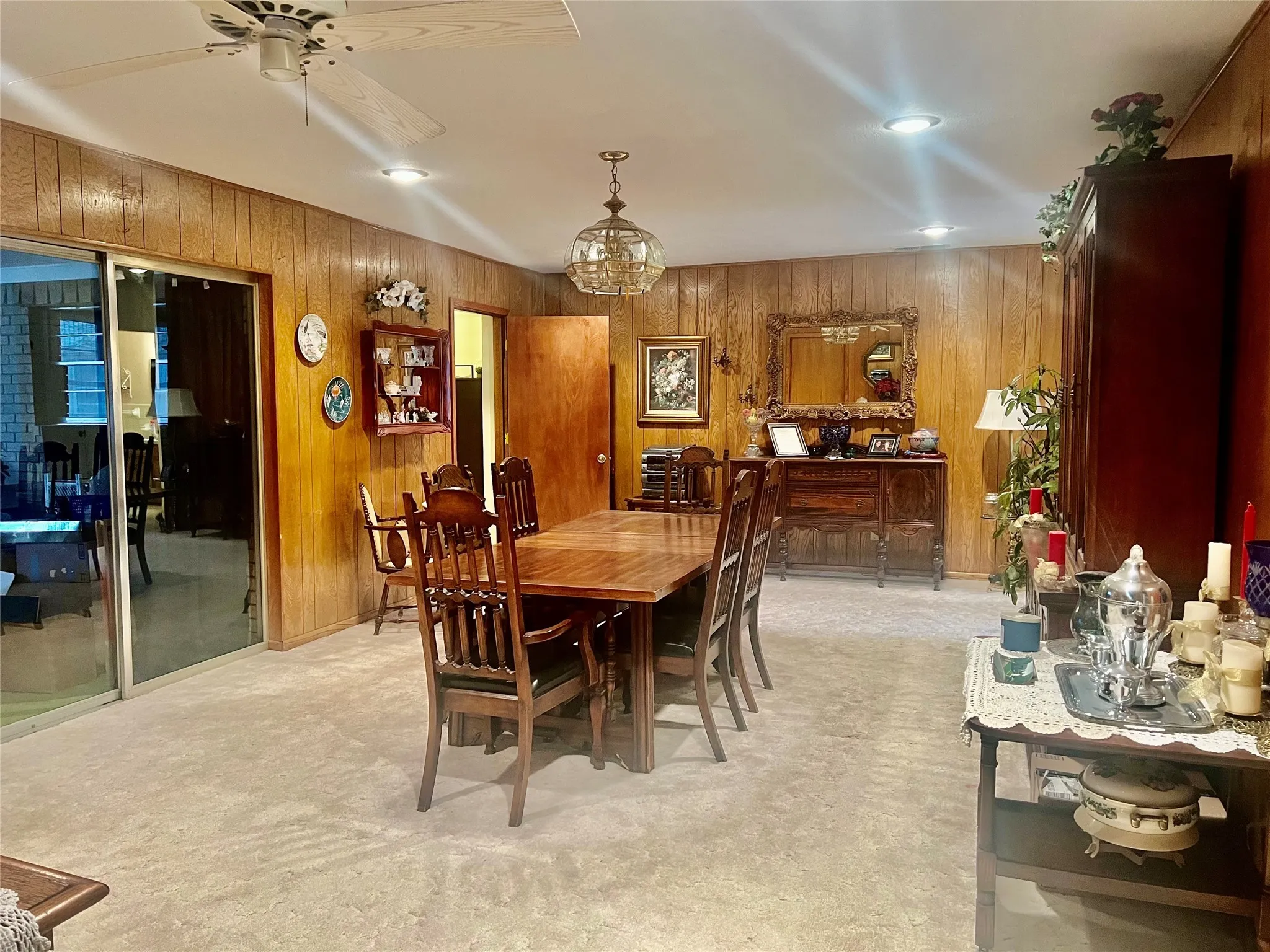 Single Family Residence For Sale in Erath County , 615 N Patrick Street, Dublin, Texas 76446, 4 Bedrooms, 2 Bathrooms, 2 Garage spaces, 2,532 Sqft, built in 1974, Price $299,000, mls#21163004, Real Estate Agent in Dublin, Homes For Sale in Erath county, Homes For Sale in Dublin, Realtor in Dublin Texas, Real Estate Brokerage Independent Realty Texas, Luminita Cordes Realtor
