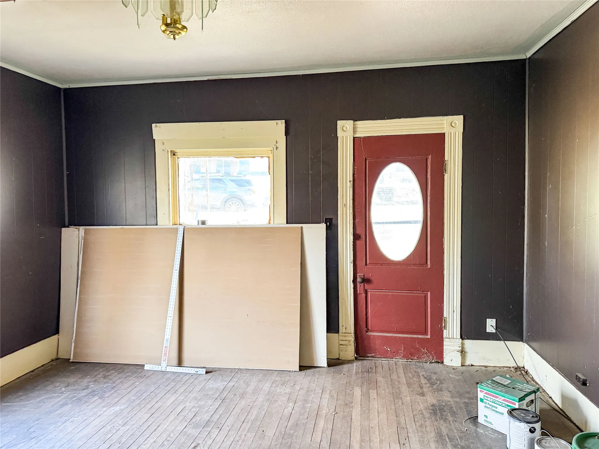 Single Family Residence For Sale in Eastland County , 306 W 3rd Street, Cisco, Texas 76437, 3 Bedroom, 2 Bathroom, Garage spaces, 1,246 Sqft, built in 1920, Preowned, mls#21163014, Real Estate Agent in Cisco, Homes For Sale in Eastland county, Homes For Sale in Cisco, Realtor in Cisco Texas, Real Estate Brokerage Independent Realty Texas, Luminita Cordes Realtor