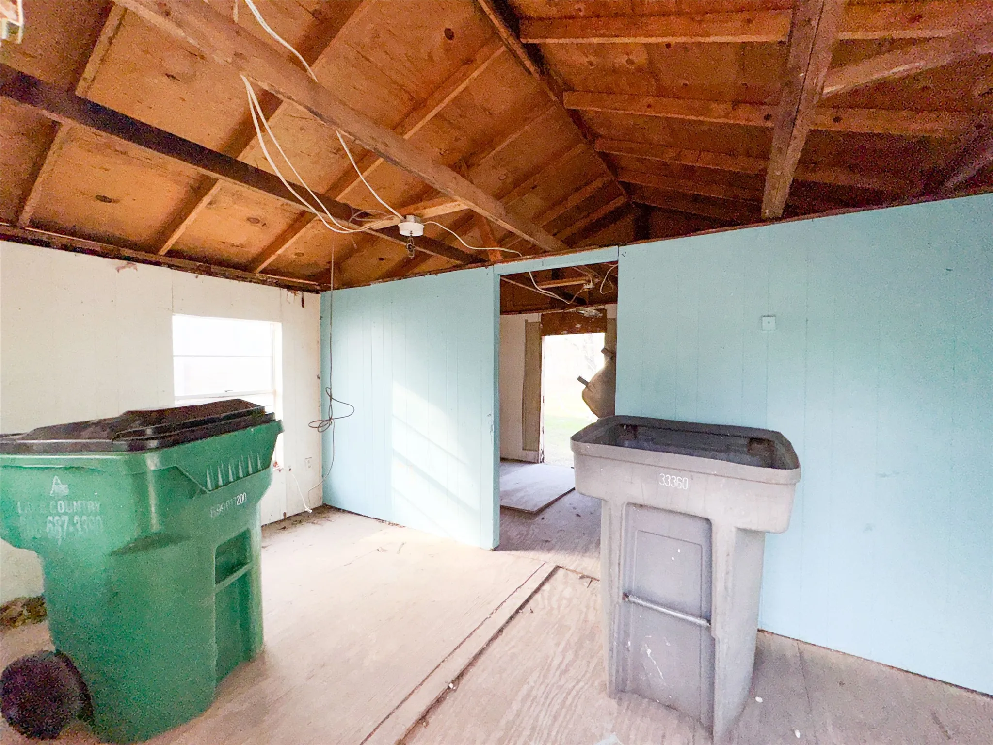 Single Family Residence For Sale in Eastland County , 306 W 3rd Street, Cisco, Texas 76437, 3 Bedroom, 2 Bathroom, Garage spaces, 1,246 Sqft, built in 1920, Preowned, mls#21163014, Real Estate Agent in Cisco, Homes For Sale in Eastland county, Homes For Sale in Cisco, Realtor in Cisco Texas, Real Estate Brokerage Independent Realty Texas, Luminita Cordes Realtor