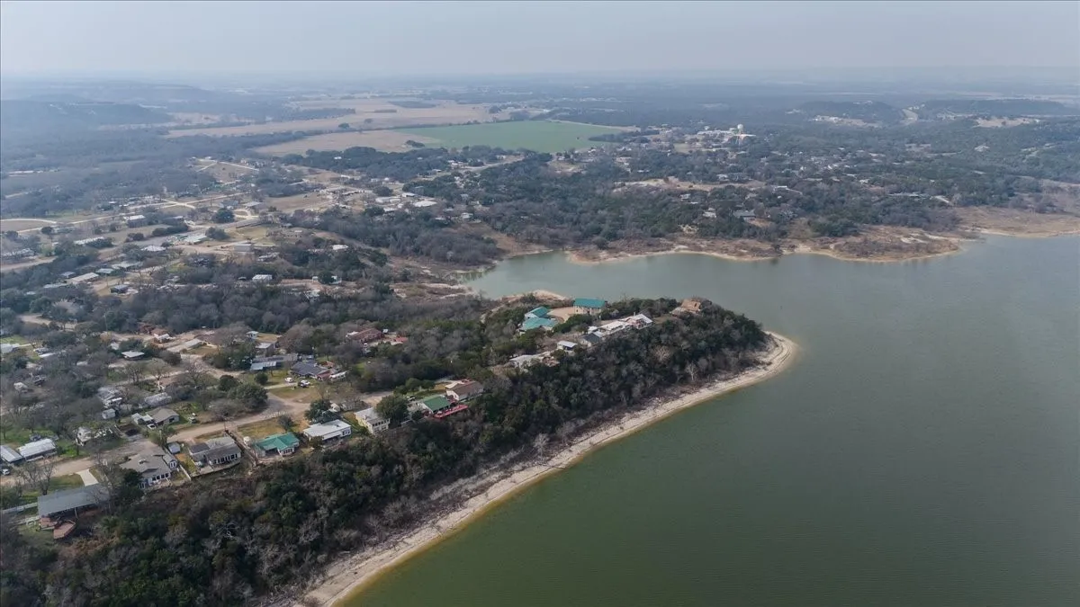 Single Family Residence For Sale in Bosque County , 334 County Road 1296, Morgan, Texas 76671, 2 Bedrooms, 2 Bathrooms, 2 Garage spaces, 1,434 Sqft, built in 1977, Price $315,000, mls#21162989, Real Estate Agent in Morgan, Homes For Sale in Bosque county, Homes For Sale in Morgan, Realtor in Morgan Texas, Real Estate Brokerage Independent Realty Texas, Luminita Cordes Realtor