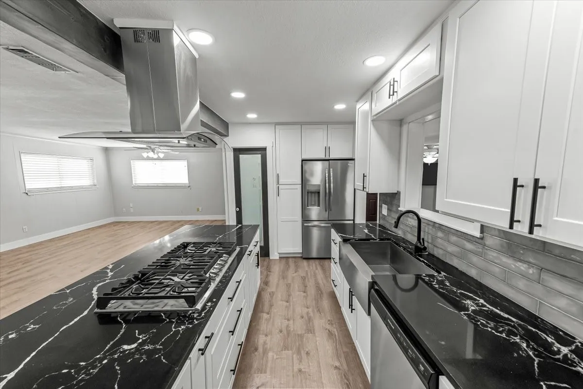 Single Family Residence For Sale in Bosque County , 334 County Road 1296, Morgan, Texas 76671, 2 Bedrooms, 2 Bathrooms, 2 Garage spaces, 1,434 Sqft, built in 1977, Price $315,000, mls#21162989, Real Estate Agent in Morgan, Homes For Sale in Bosque county, Homes For Sale in Morgan, Realtor in Morgan Texas, Real Estate Brokerage Independent Realty Texas, Luminita Cordes Realtor