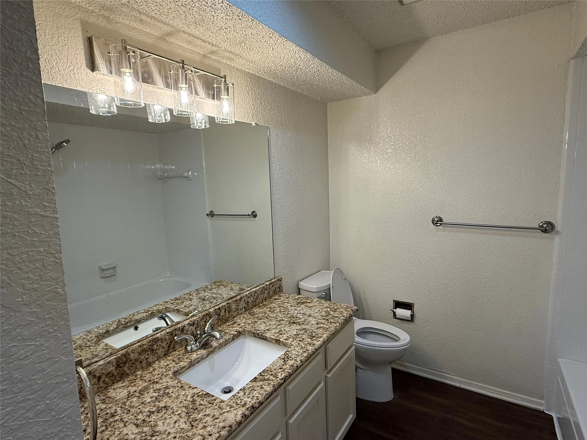 Duplex For Rent in Dallas County , 2509 Stanford Street A, Rowlett, Texas 75088, 2 Bedroom, 2 Bathroom, 1 Garage spaces, 1,834 Sqft, built in 1984, Price $1,800, mls#21157268, Real Estate Agent in Rowlett, Homes For Rent in Dallas county, Homes For Rent in Rowlett, Realtor in Rowlett Texas, Real Estate Brokerage Independent Realty Texas, Luminita Cordes Realtor