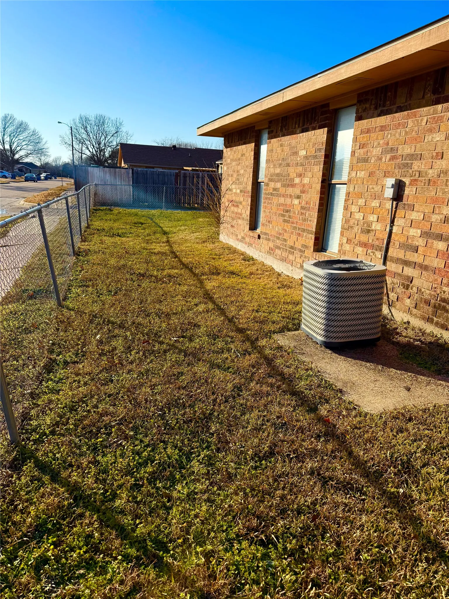 Duplex For Rent in Dallas County , 2509 Stanford Street A, Rowlett, Texas 75088, 2 Bedroom, 2 Bathroom, 1 Garage spaces, 1,834 Sqft, built in 1984, Price $1,800, mls#21157268, Real Estate Agent in Rowlett, Homes For Rent in Dallas county, Homes For Rent in Rowlett, Realtor in Rowlett Texas, Real Estate Brokerage Independent Realty Texas, Luminita Cordes Realtor