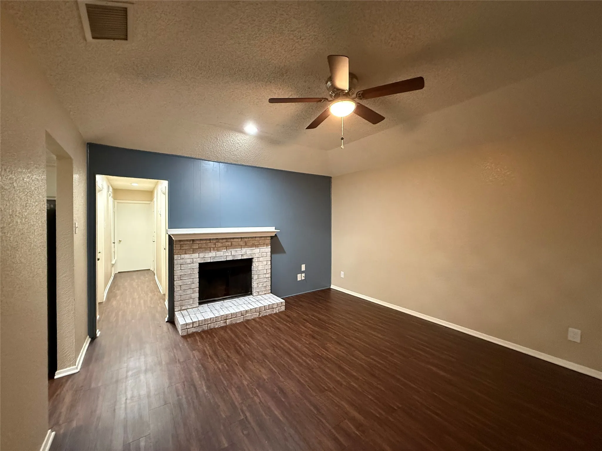 Duplex For Rent in Dallas County , 2509 Stanford Street A, Rowlett, Texas 75088, 2 Bedroom, 2 Bathroom, 1 Garage spaces, 1,834 Sqft, built in 1984, Price $1,800, mls#21157268, Real Estate Agent in Rowlett, Homes For Rent in Dallas county, Homes For Rent in Rowlett, Realtor in Rowlett Texas, Real Estate Brokerage Independent Realty Texas, Luminita Cordes Realtor