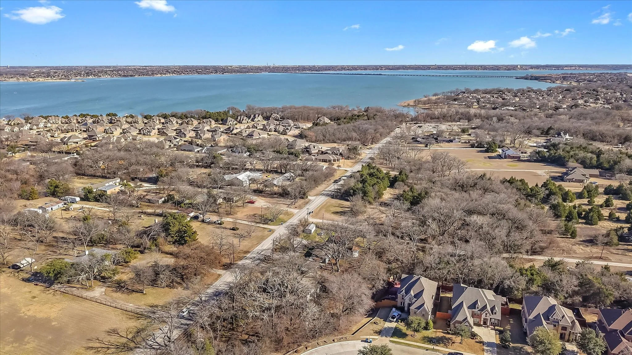 Single Family Residence For Sale in Dallas County , 9521 Dalrock Road, Rowlett, Texas 75089, 3 Bedroom, 2 Bathroom, Garage spaces, 1,484 Sqft, built in 1950, Preowned, mls#21163262, Real Estate Agent in Rowlett, Homes For Sale in Dallas county, Homes For Sale in Rowlett, Realtor in Rowlett Texas, Real Estate Brokerage Independent Realty Texas, Luminita Cordes Realtor