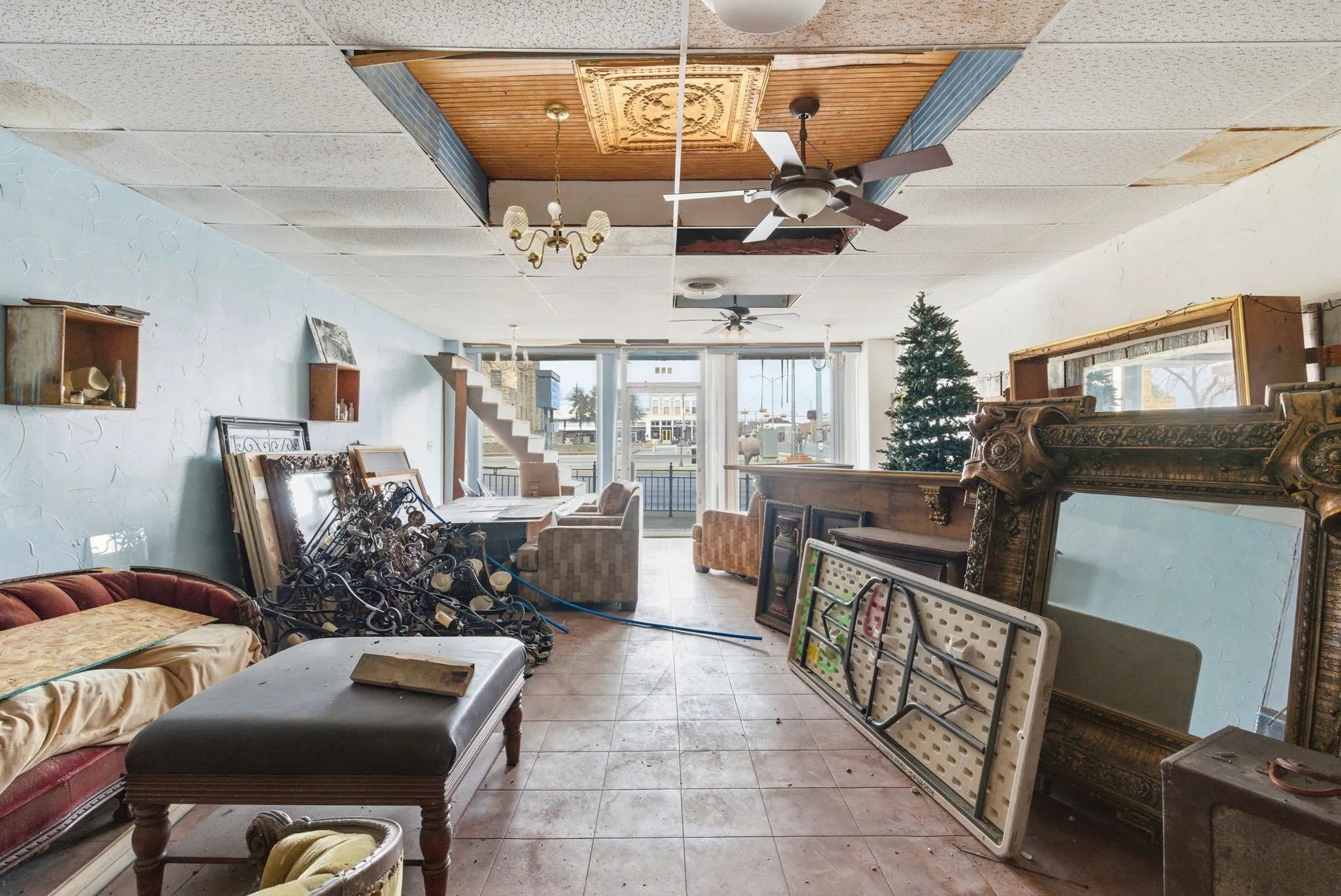 Retail suite floor 1