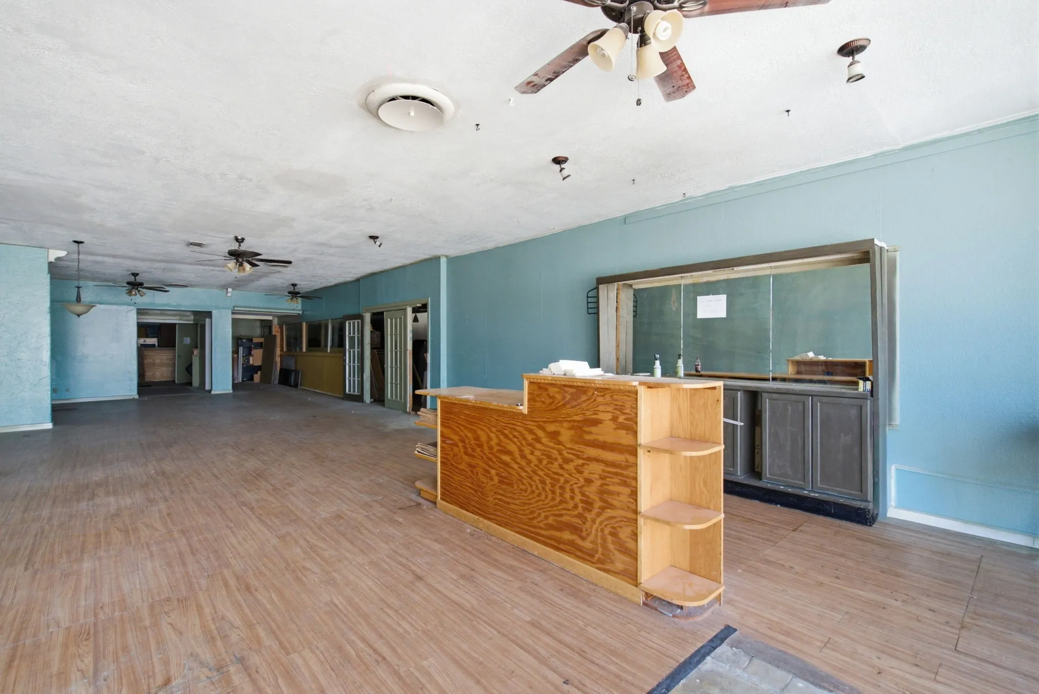 Retail For Sale in Comanche County , 100 W Central Avenue, Comanche, Texas 76442, 0, 0, Garage spaces, 0 Sqft, built in 1909, Preowned, mls#21159493, Real Estate Agent in Comanche, Homes For Sale in Comanche county, Homes For Sale in Comanche, Realtor in Comanche Texas, Real Estate Brokerage Independent Realty Texas, Luminita Cordes Realtor