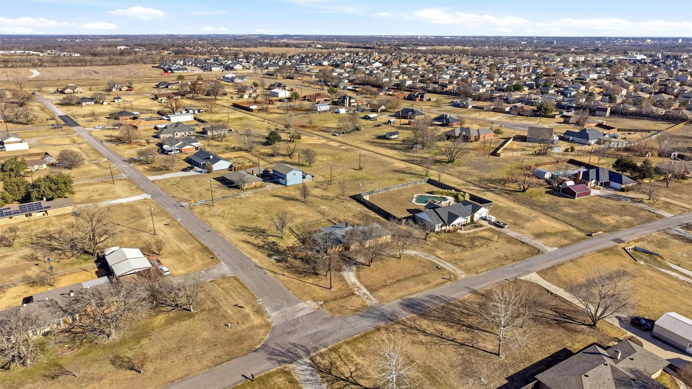 Most of the lots in this neighborhood are close to 1 acre