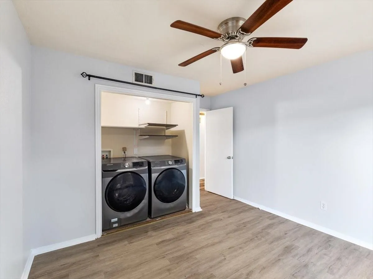 Condominium For Sale in Dallas County , 5915 E University Boulevard 112, Dallas, Texas 75206, 3 Bedrooms, 2 Bathrooms, Garage spaces, 1,208 Sqft, built in 1964, Price $280,000, mls#21161427, Real Estate Agent in Dallas, Homes For Sale in Dallas county, Homes For Sale in Dallas, Realtor in Dallas Texas, Real Estate Brokerage Independent Realty Texas, Luminita Cordes Realtor