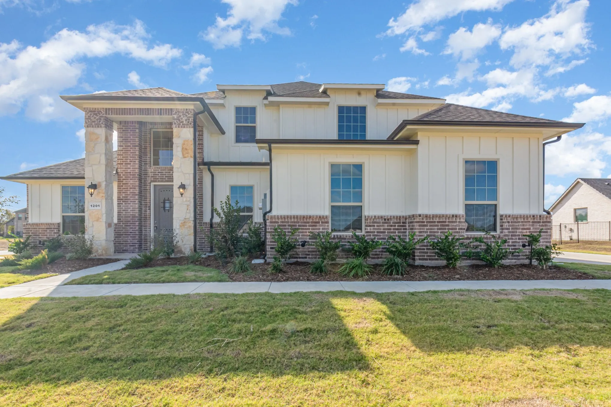 Single Family Residence For Sale in Kaufman County , 1201 Jungle Drive, Forney, Texas 75126, 4 Bedroom, 3 Bathroom, 3 Garage spaces, 2,884 Sqft, built in 2025, mls#21163324, Real Estate Agent in Forney, Homes For Sale in Kaufman county, Homes For Sale in Forney, Realtor in Forney Texas, Real Estate Brokerage Independent Realty Texas, Luminita Cordes Realtor