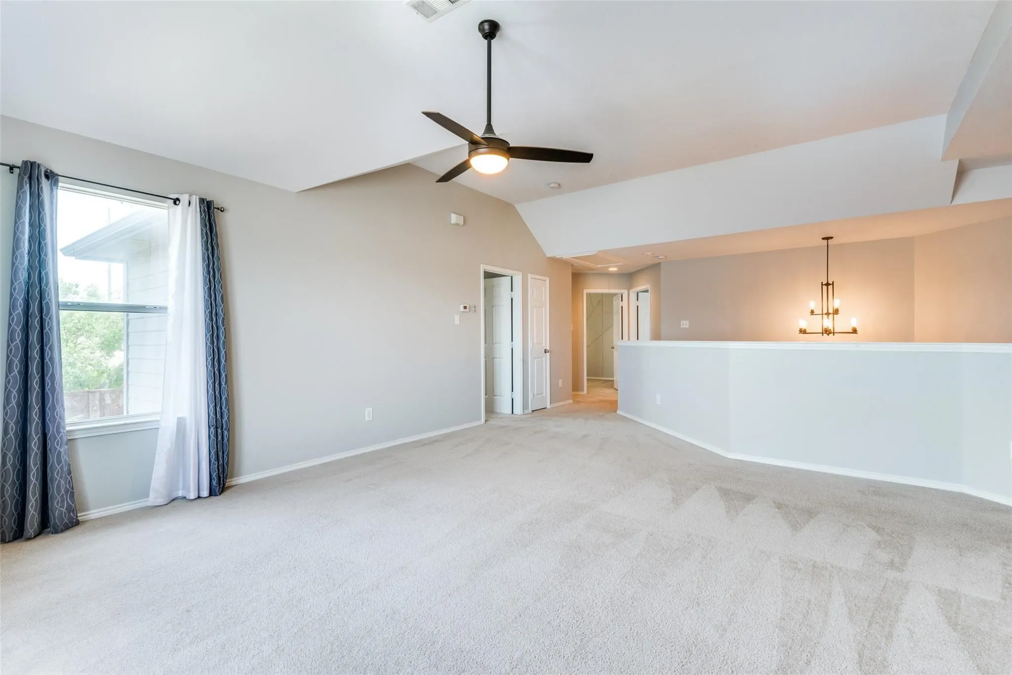 Single Family Residence For Rent in Denton County , 14513 Logan Springs Drive, Little Elm, Texas 75068, 4 Bedroom, 3 Bathroom, 2 Garage spaces, 2,630 Sqft, built in 2004, Preowned, mls#21159292, Real Estate Agent in Little Elm, Homes For Rent in Denton county, Homes For Rent in Little Elm, Realtor in Little Elm Texas, Real Estate Brokerage Independent Realty Texas, Luminita Cordes Realtor
