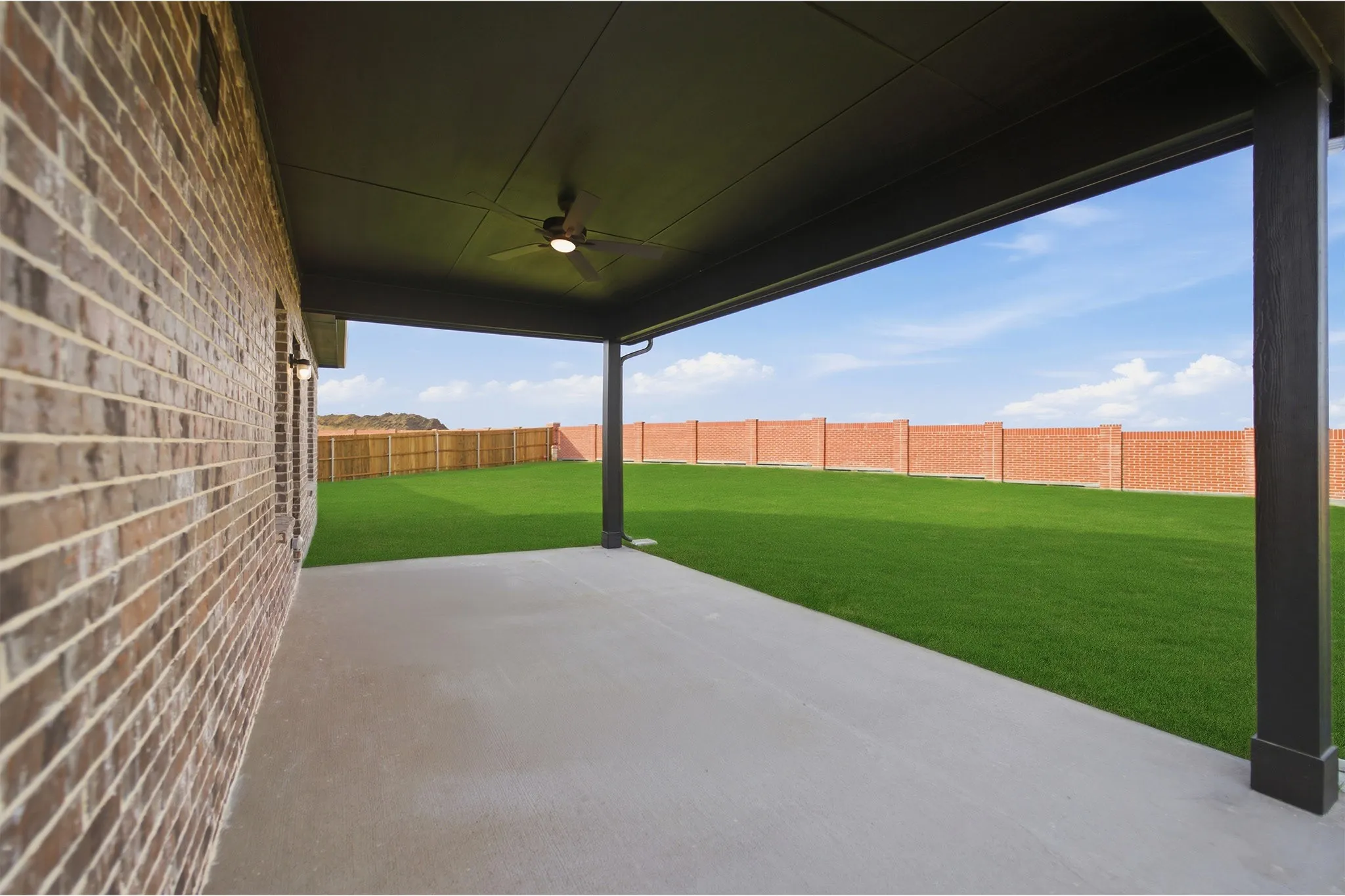 Single Family Residence For Sale in Ellis County , 424 Bronco Drive, Waxahachie, Texas 75165, 4 Bedroom, 4 Bathroom, 2 Garage spaces, 2,817 Sqft, built in 2025, New Construction - Incomplete, Price $486,108, mls#21163350, Real Estate Agent in Waxahachie, Homes For Sale in Ellis county, Homes For Sale in Waxahachie, Realtor in Waxahachie Texas, Real Estate Brokerage Independent Realty Texas, Luminita Cordes Realtor