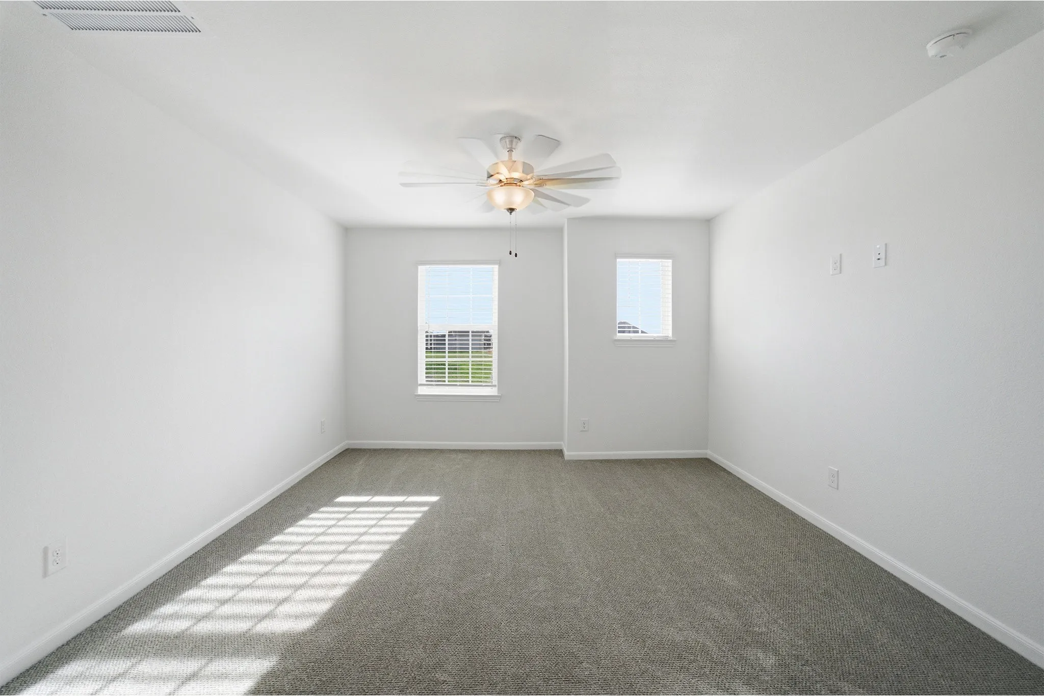 Single Family Residence For Sale in Ellis County , 424 Bronco Drive, Waxahachie, Texas 75165, 4 Bedroom, 4 Bathroom, 2 Garage spaces, 2,817 Sqft, built in 2025, New Construction - Incomplete, Price $486,108, mls#21163350, Real Estate Agent in Waxahachie, Homes For Sale in Ellis county, Homes For Sale in Waxahachie, Realtor in Waxahachie Texas, Real Estate Brokerage Independent Realty Texas, Luminita Cordes Realtor