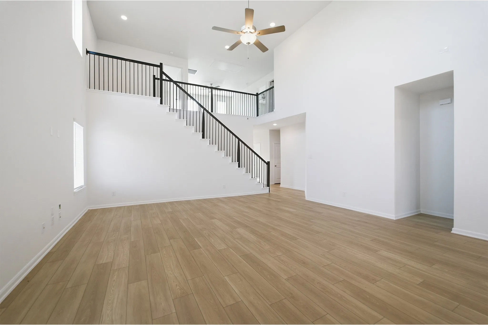 Single Family Residence For Sale in Ellis County , 424 Bronco Drive, Waxahachie, Texas 75165, 4 Bedroom, 4 Bathroom, 2 Garage spaces, 2,817 Sqft, built in 2025, New Construction - Incomplete, Price $486,108, mls#21163350, Real Estate Agent in Waxahachie, Homes For Sale in Ellis county, Homes For Sale in Waxahachie, Realtor in Waxahachie Texas, Real Estate Brokerage Independent Realty Texas, Luminita Cordes Realtor
