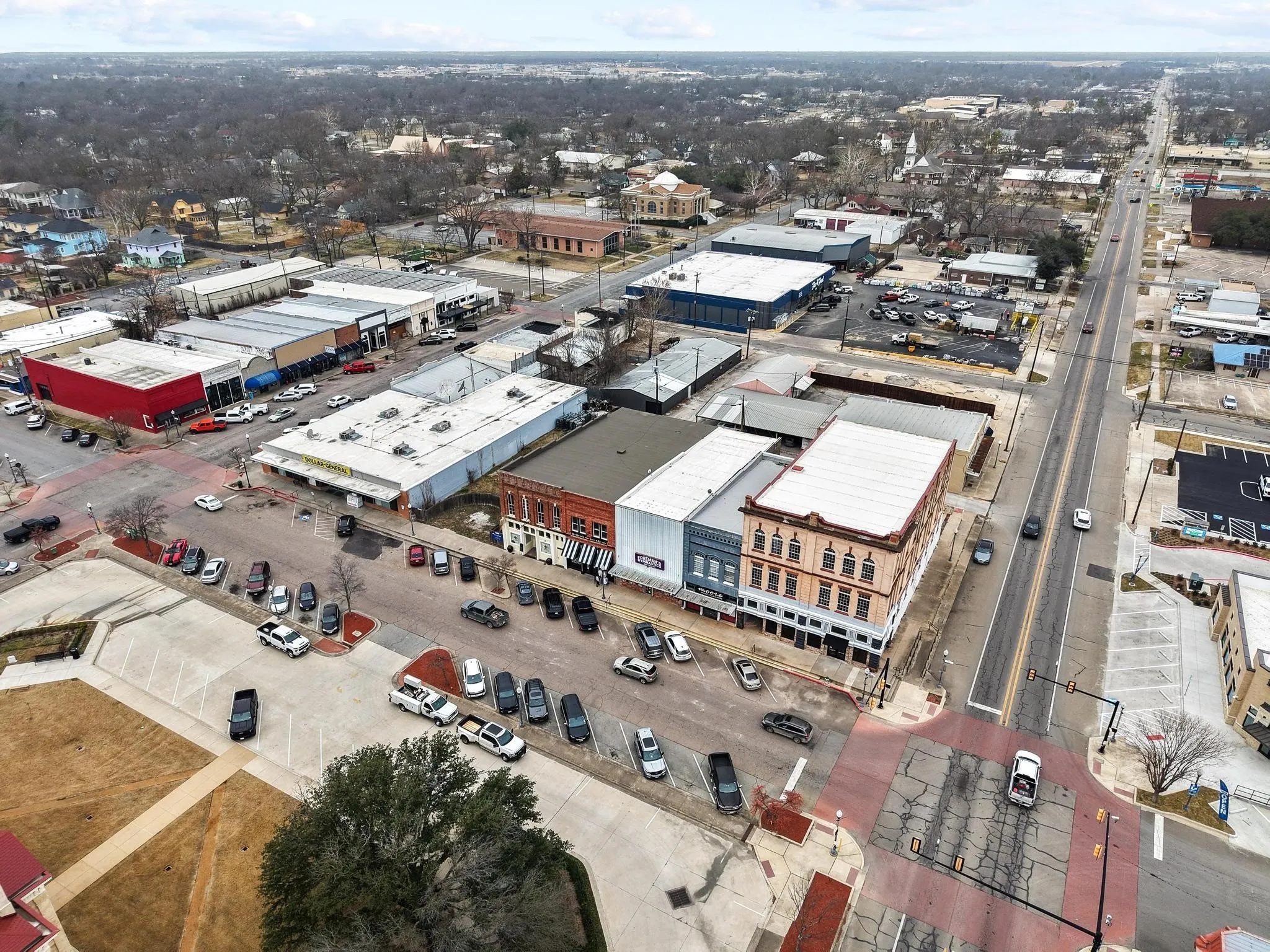 Business For Sale in Fannin County , 121 E 5th Street 2, Bonham, Texas 75418, 0, 0, Garage spaces, 0 Sqft, built in 1900, mls#21154667, Real Estate Agent in Bonham, Homes For Sale in Fannin county, Homes For Sale in Bonham, Realtor in Bonham Texas, Real Estate Brokerage Independent Realty Texas, Luminita Cordes Realtor