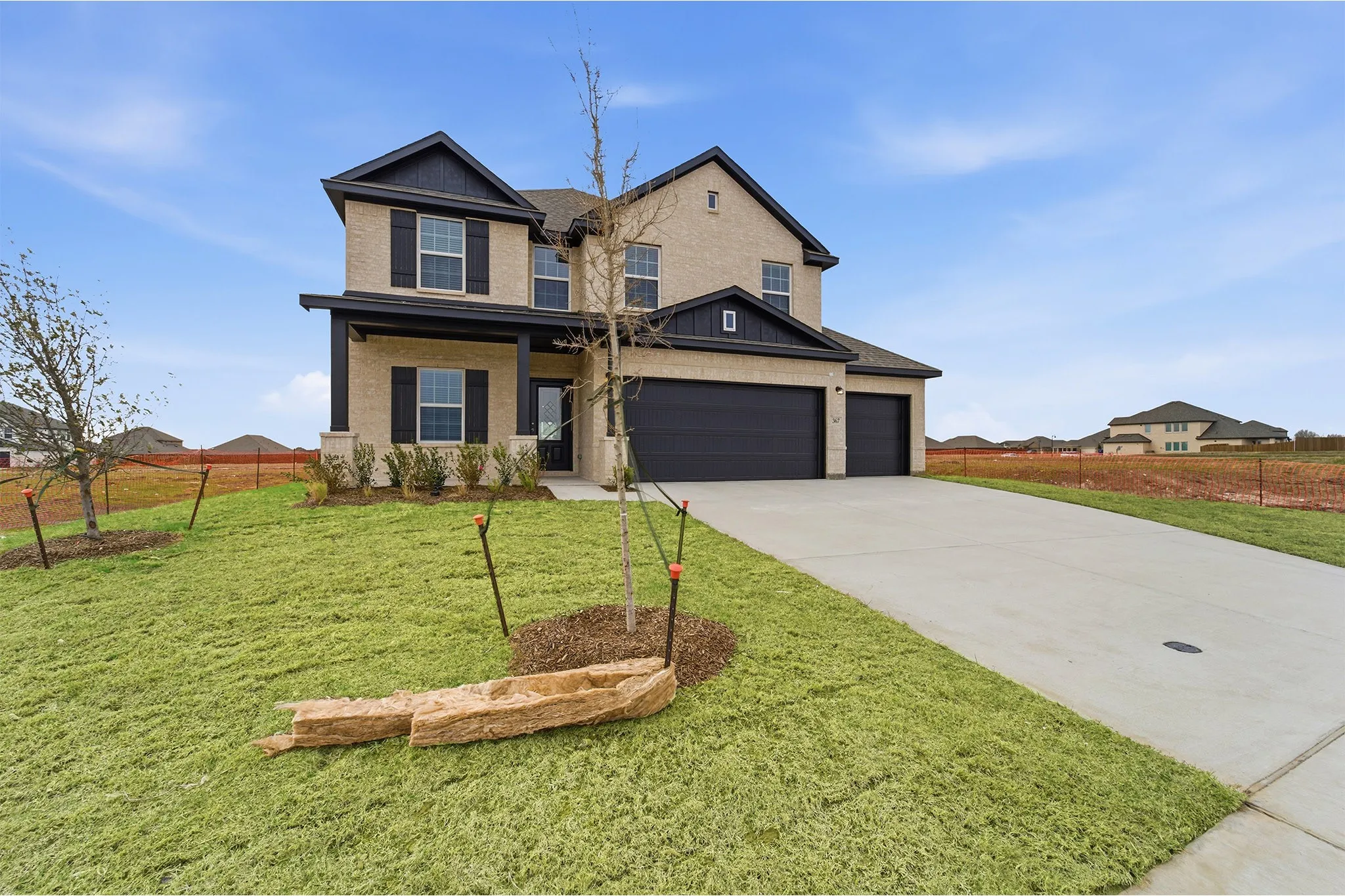 Single Family Residence For Sale in Ellis County , 367 Bronco Drive, Waxahachie, Texas 75165, 4 Bedroom, 3 Bathroom, 2 Garage spaces, 2,513 Sqft, built in 2025, New Construction - Complete, Price $441,189, mls#21163451, Real Estate Agent in Waxahachie, Homes For Sale in Ellis county, Homes For Sale in Waxahachie, Realtor in Waxahachie Texas, Real Estate Brokerage Independent Realty Texas, Luminita Cordes Realtor