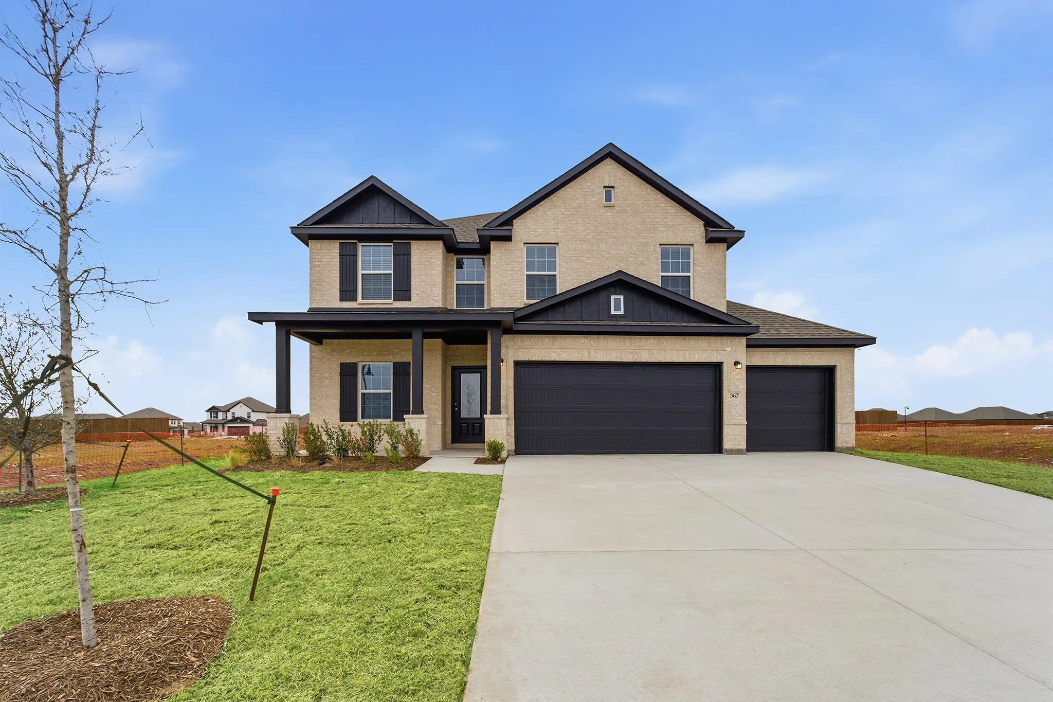 Single Family Residence For Sale in Ellis County , 367 Bronco Drive, Waxahachie, Texas 75165, 4 Bedroom, 3 Bathroom, 2 Garage spaces, 2,513 Sqft, built in 2025, New Construction - Complete, Price $441,189, mls#21163451, Real Estate Agent in Waxahachie, Homes For Sale in Ellis county, Homes For Sale in Waxahachie, Realtor in Waxahachie Texas, Real Estate Brokerage Independent Realty Texas, Luminita Cordes Realtor