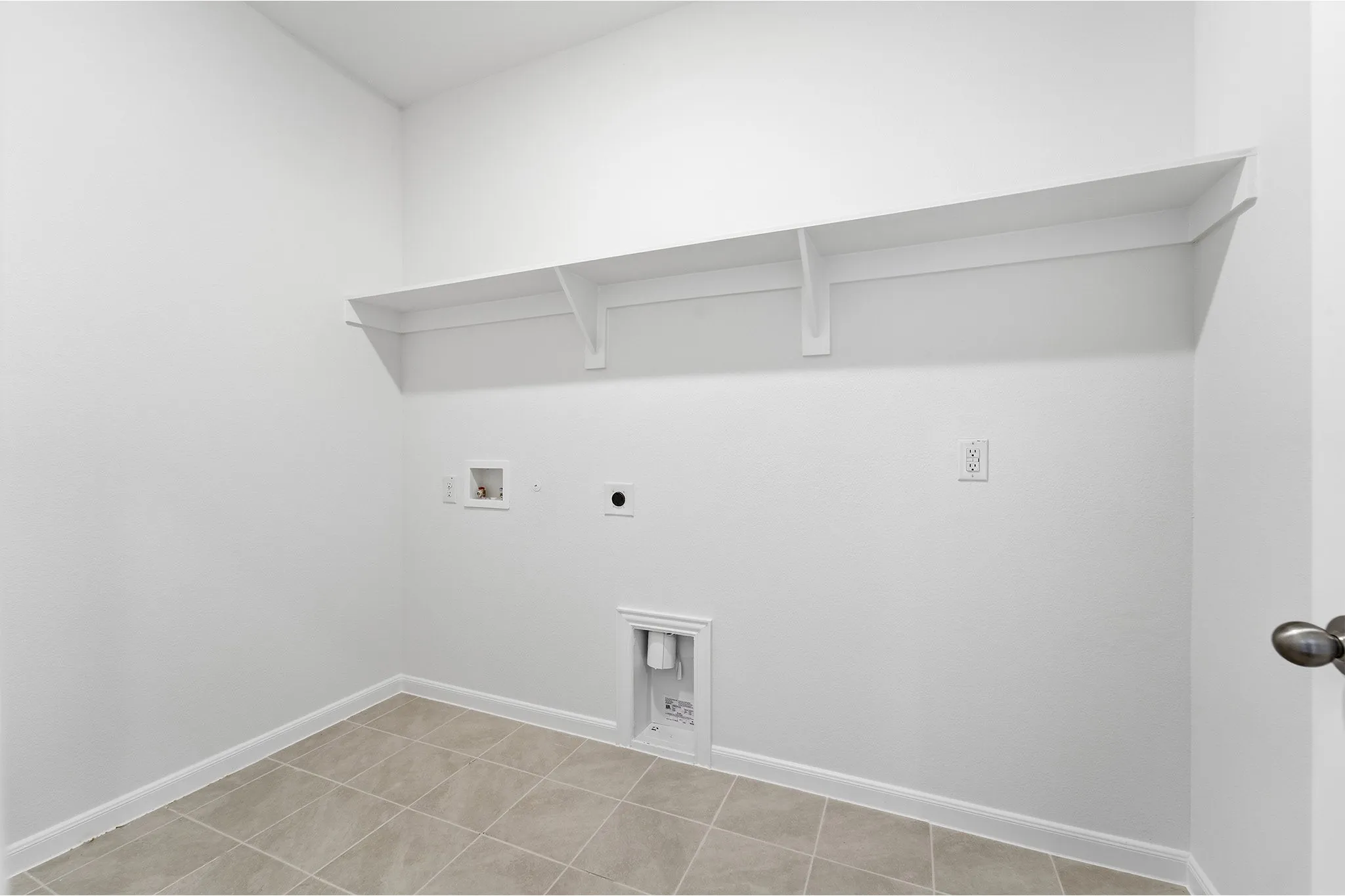 Single Family Residence For Sale in Ellis County , 367 Bronco Drive, Waxahachie, Texas 75165, 4 Bedroom, 3 Bathroom, 2 Garage spaces, 2,513 Sqft, built in 2025, New Construction - Complete, Price $441,189, mls#21163451, Real Estate Agent in Waxahachie, Homes For Sale in Ellis county, Homes For Sale in Waxahachie, Realtor in Waxahachie Texas, Real Estate Brokerage Independent Realty Texas, Luminita Cordes Realtor