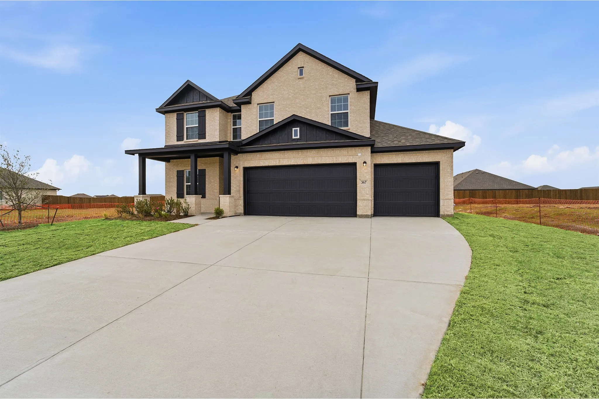 Single Family Residence For Sale in Ellis County , 367 Bronco Drive, Waxahachie, Texas 75165, 4 Bedroom, 3 Bathroom, 2 Garage spaces, 2,513 Sqft, built in 2025, New Construction - Complete, Price $441,189, mls#21163451, Real Estate Agent in Waxahachie, Homes For Sale in Ellis county, Homes For Sale in Waxahachie, Realtor in Waxahachie Texas, Real Estate Brokerage Independent Realty Texas, Luminita Cordes Realtor