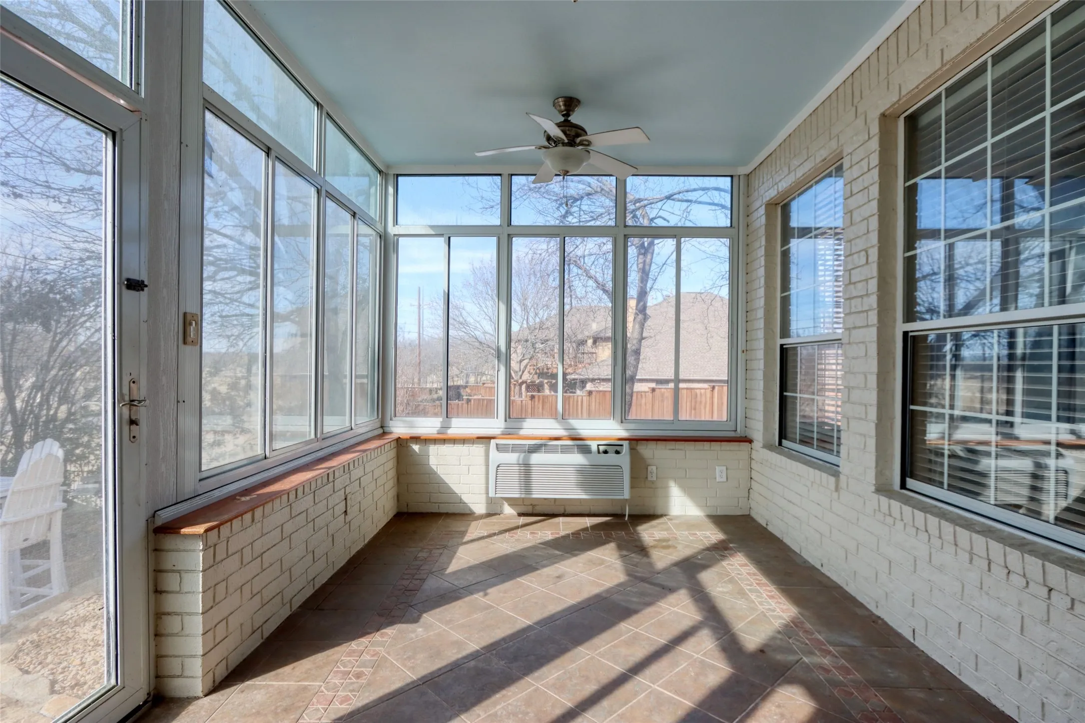Single Family Residence For Sale in Dallas County , 6521 Lynch Lane, Garland, Texas 75044, 5 Bedroom, 4 Bathroom, 2 Garage spaces, 3,508 Sqft, built in 1993, mls#21163465, Real Estate Agent in Garland, Homes For Sale in Dallas county, Homes For Sale in Garland, Realtor in Garland Texas, Real Estate Brokerage Independent Realty Texas, Luminita Cordes Realtor