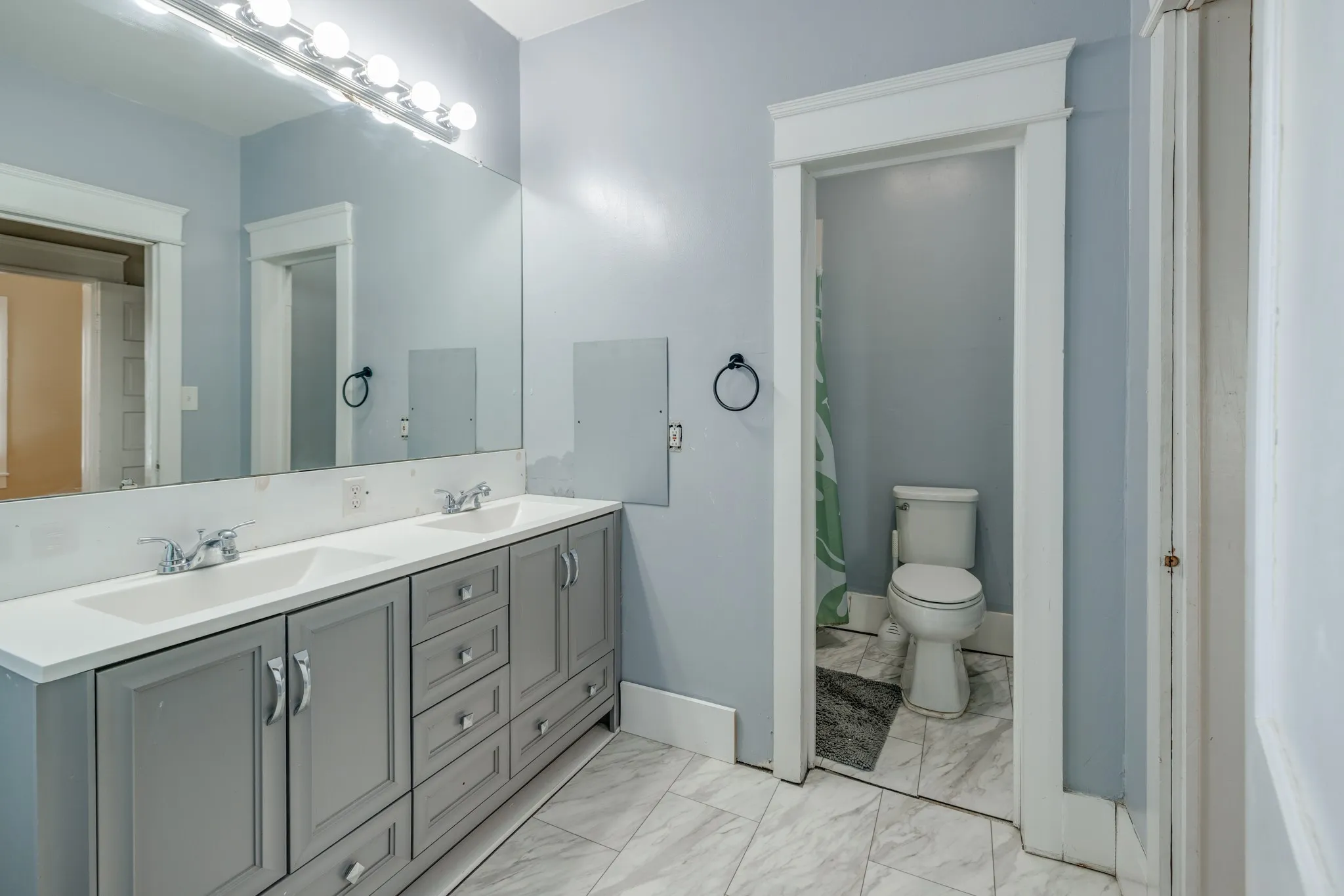 Single Family Residence For Sale in Coleman County , 720 W Pecan Street, Coleman, Texas 76834, 4 Bedroom, 2 Bathroom, Garage spaces, 2,736 Sqft, built in 1940, Preowned, mls#21161552, Real Estate Agent in Coleman, Homes For Sale in Coleman county, Homes For Sale in Coleman, Realtor in Coleman Texas, Real Estate Brokerage Independent Realty Texas, Luminita Cordes Realtor