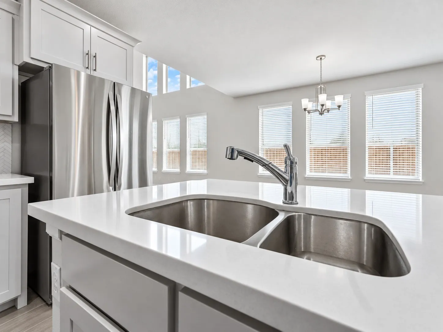Single Family Residence For Sale in Kaufman County , 2315 Kirkstall Way, Forney, Texas 75126, 3 Bedroom, 3 Bathroom, 2 Garage spaces, 2,327 Sqft, built in 2022, Preowned, mls#21163046, Real Estate Agent in Forney, Homes For Sale in Kaufman county, Homes For Sale in Forney, Realtor in Forney Texas, Real Estate Brokerage Independent Realty Texas, Luminita Cordes Realtor