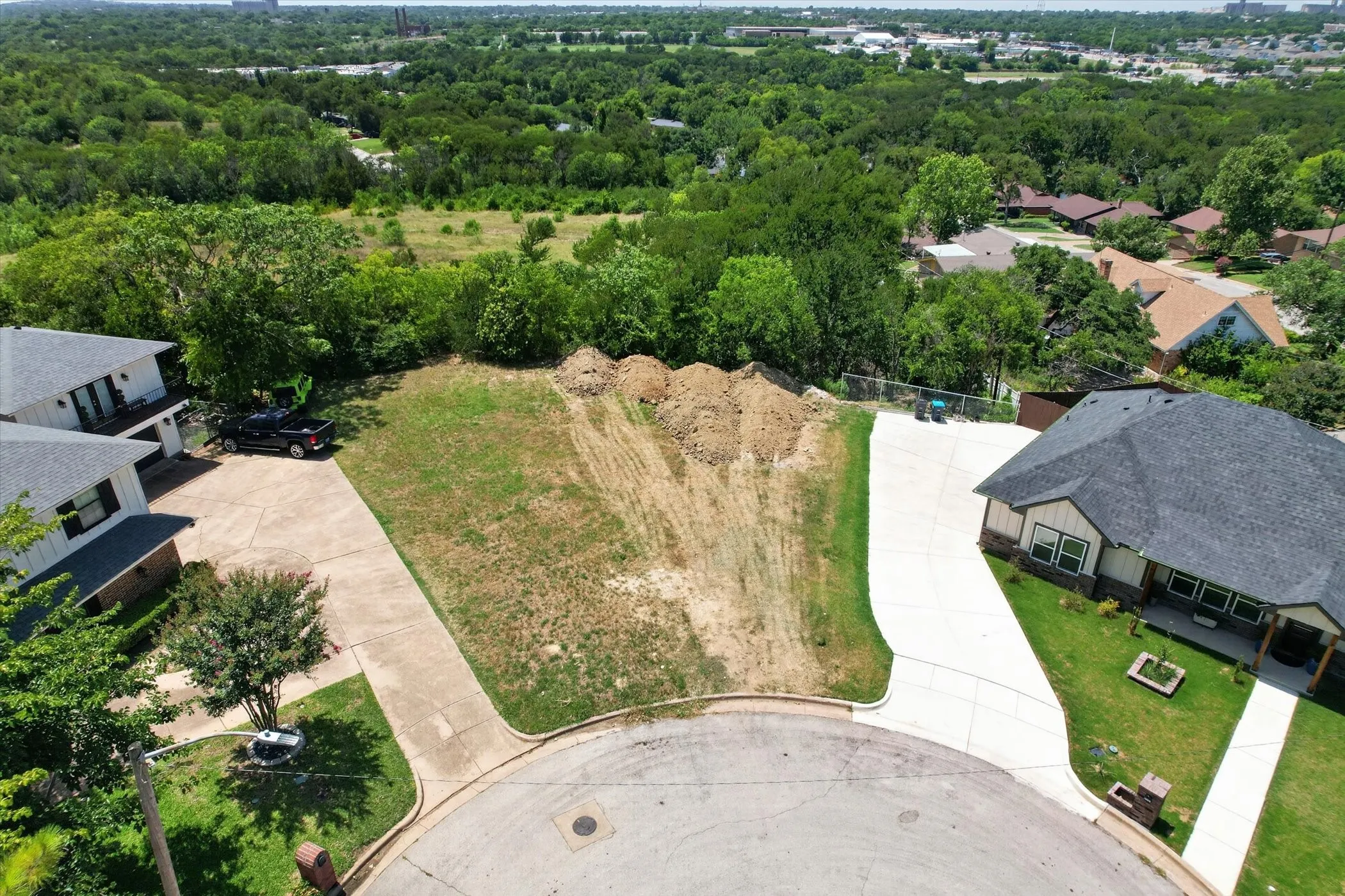 Improved Land For Sale in Tarrant County , 2300 Donnyville Court, Fort Worth, Texas 76119, 0, 0, Garage spaces, 0 Sqft, built in 0, Price $75,000, mls#21163544, Real Estate Agent in Fort Worth, Homes For Sale in Tarrant county, Homes For Sale in Fort Worth, Realtor in Fort Worth Texas, Real Estate Brokerage Independent Realty Texas, Luminita Cordes Realtor