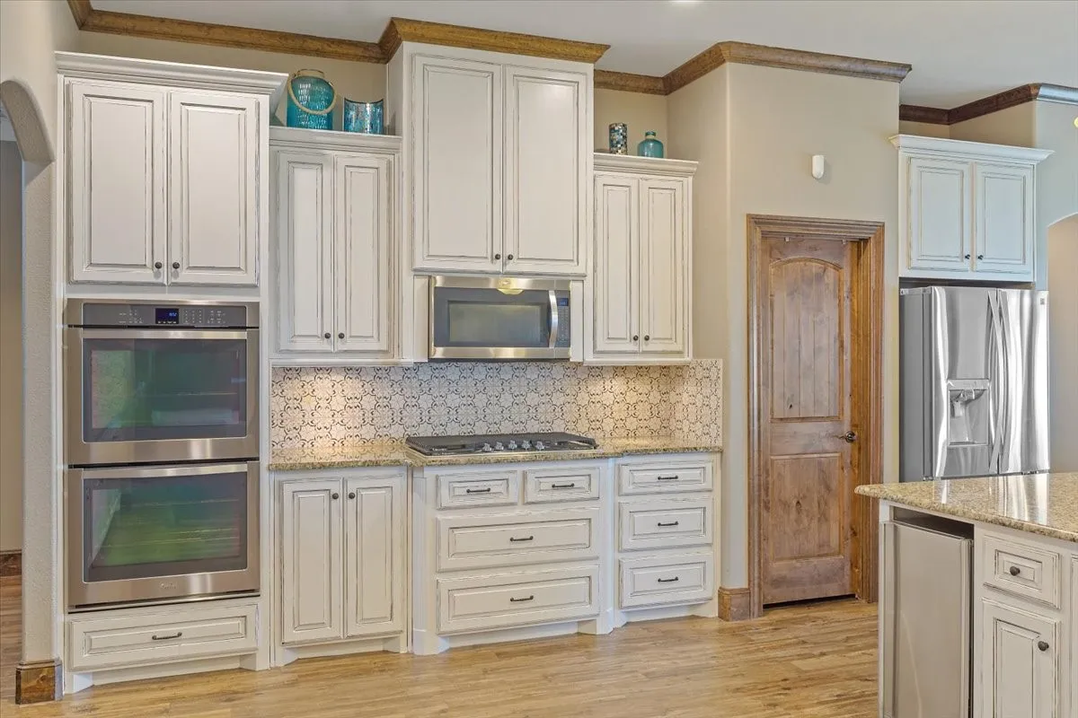 Single Family Residence For Sale in Navarro County , 603 El Barco, Corsicana, Texas 75109, 4 Bedroom, 4 Bathroom, 3 Garage spaces, 3,356 Sqft, built in 2014, mls#21158253, Real Estate Agent in Corsicana, Homes For Sale in Navarro county, Homes For Sale in Corsicana, Realtor in Corsicana Texas, Real Estate Brokerage Independent Realty Texas, Luminita Cordes Realtor