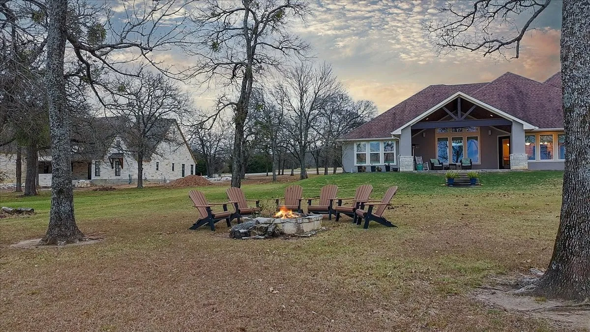 Single Family Residence For Sale in Navarro County , 603 El Barco, Corsicana, Texas 75109, 4 Bedroom, 4 Bathroom, 3 Garage spaces, 3,356 Sqft, built in 2014, mls#21158253, Real Estate Agent in Corsicana, Homes For Sale in Navarro county, Homes For Sale in Corsicana, Realtor in Corsicana Texas, Real Estate Brokerage Independent Realty Texas, Luminita Cordes Realtor