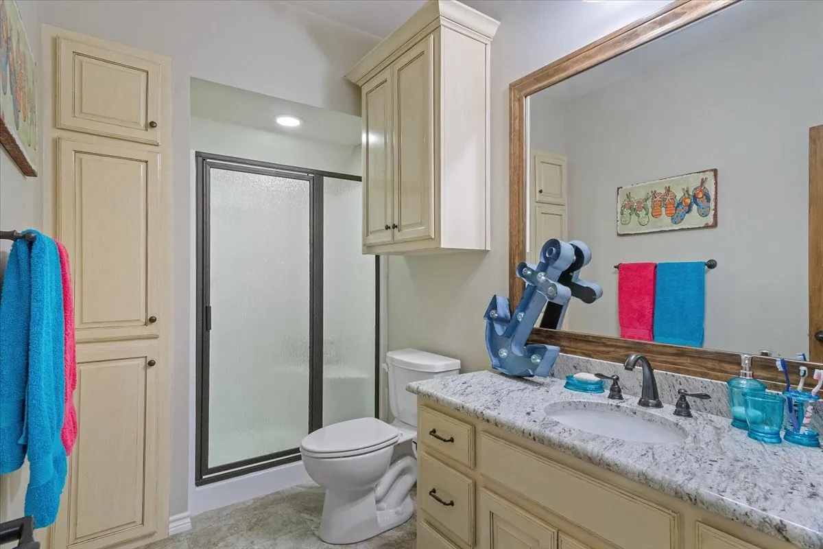 Single Family Residence For Sale in Navarro County , 603 El Barco, Corsicana, Texas 75109, 4 Bedroom, 4 Bathroom, 3 Garage spaces, 3,356 Sqft, built in 2014, mls#21158253, Real Estate Agent in Corsicana, Homes For Sale in Navarro county, Homes For Sale in Corsicana, Realtor in Corsicana Texas, Real Estate Brokerage Independent Realty Texas, Luminita Cordes Realtor