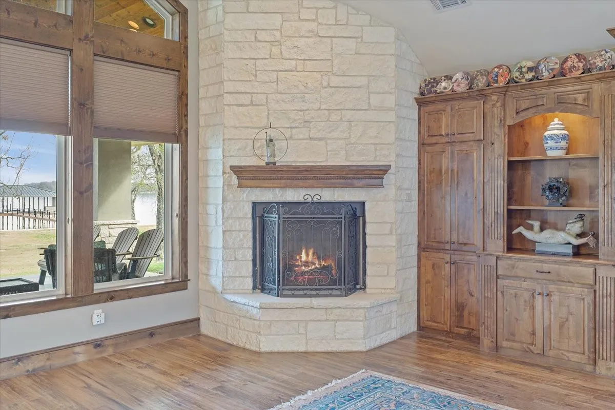 Single Family Residence For Sale in Navarro County , 603 El Barco, Corsicana, Texas 75109, 4 Bedroom, 4 Bathroom, 3 Garage spaces, 3,356 Sqft, built in 2014, mls#21158253, Real Estate Agent in Corsicana, Homes For Sale in Navarro county, Homes For Sale in Corsicana, Realtor in Corsicana Texas, Real Estate Brokerage Independent Realty Texas, Luminita Cordes Realtor