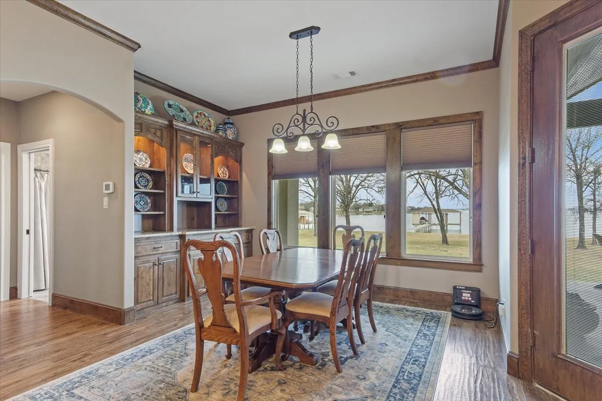 Single Family Residence For Sale in Navarro County , 603 El Barco, Corsicana, Texas 75109, 4 Bedroom, 4 Bathroom, 3 Garage spaces, 3,356 Sqft, built in 2014, mls#21158253, Real Estate Agent in Corsicana, Homes For Sale in Navarro county, Homes For Sale in Corsicana, Realtor in Corsicana Texas, Real Estate Brokerage Independent Realty Texas, Luminita Cordes Realtor
