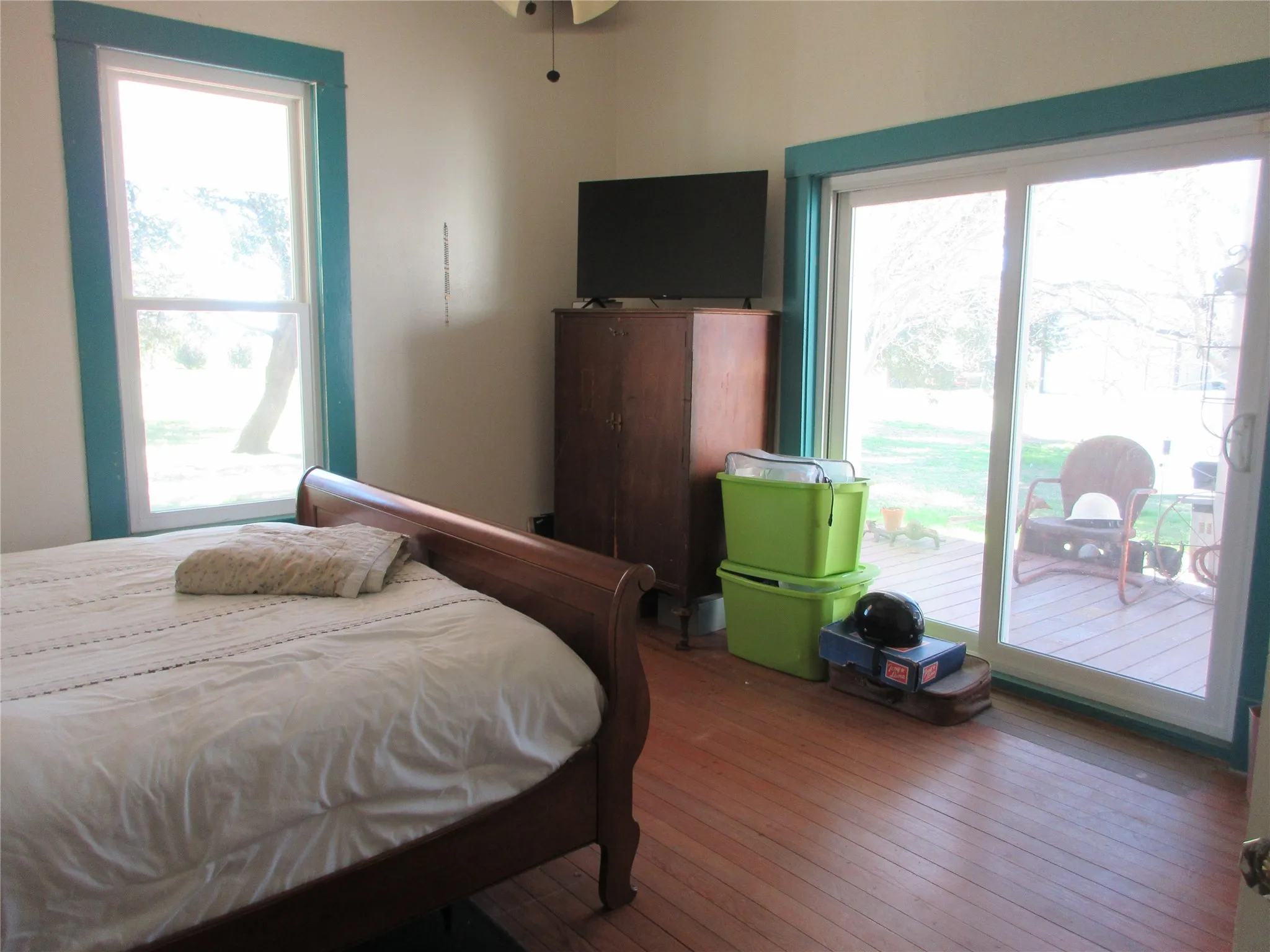 Single Family Residence For Sale in Falls County , 607 S First Street S, Rosebud, Texas 76570, 5 Bedrooms, 2 Bathrooms, Garage spaces, 2,311 Sqft, built in 1900, Price $775,000, mls#21163545, Real Estate Agent in Rosebud, Homes For Sale in Falls county, Homes For Sale in Rosebud, Realtor in Rosebud Texas, Real Estate Brokerage Independent Realty Texas, Luminita Cordes Realtor