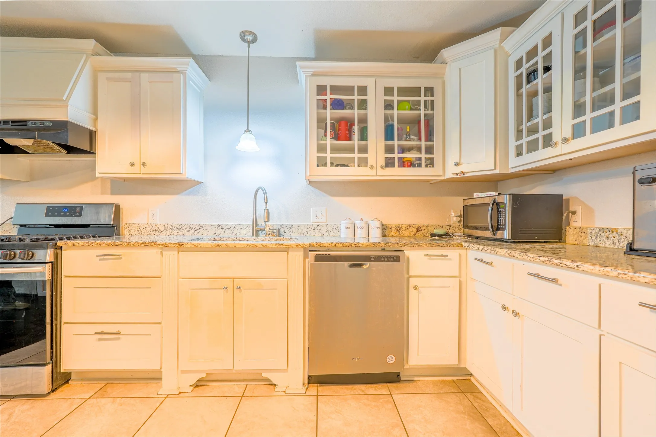 Single Family Residence For Sale in Mc Lennan County , 200 W Greenbriar Street, Robinson, Texas 76706, 3 Bedroom, 2 Bathroom, Garage spaces, 2,028 Sqft, built in 1950, Price $236,000, mls#21152778, Real Estate Agent in Robinson, Homes For Sale in Mc Lennan county, Homes For Sale in Robinson, Realtor in Robinson Texas, Real Estate Brokerage Independent Realty Texas, Luminita Cordes Realtor