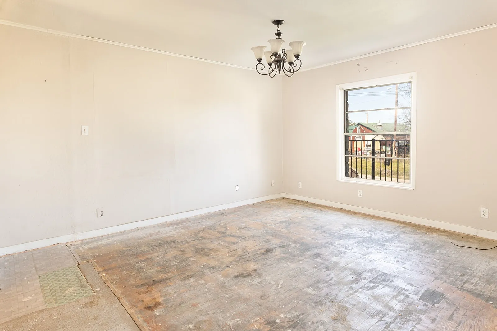 Apartment For Sale in Mc Culloch County , 104 E Fifth Street, Brady, Texas 76825, 0, 0, Garage spaces, 3,998 Sqft, built in 1965, mls#21163786, Real Estate Agent in Brady, Homes For Sale in Mc Culloch county, Homes For Sale in Brady, Realtor in Brady Texas, Real Estate Brokerage Independent Realty Texas, Luminita Cordes Realtor
