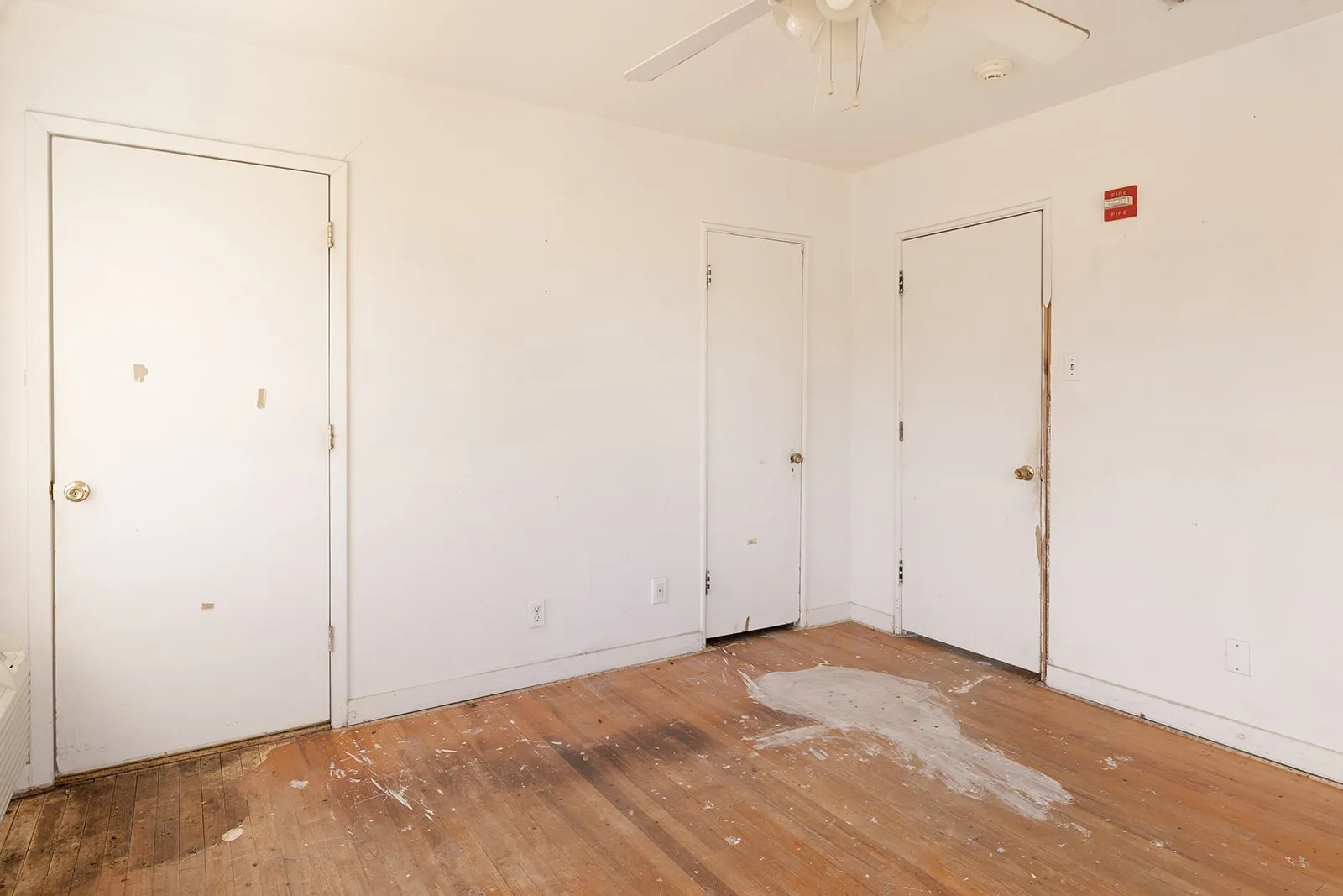 Apartment For Sale in Mc Culloch County , 104 E Fifth Street, Brady, Texas 76825, 0, 0, Garage spaces, 3,998 Sqft, built in 1965, mls#21163786, Real Estate Agent in Brady, Homes For Sale in Mc Culloch county, Homes For Sale in Brady, Realtor in Brady Texas, Real Estate Brokerage Independent Realty Texas, Luminita Cordes Realtor