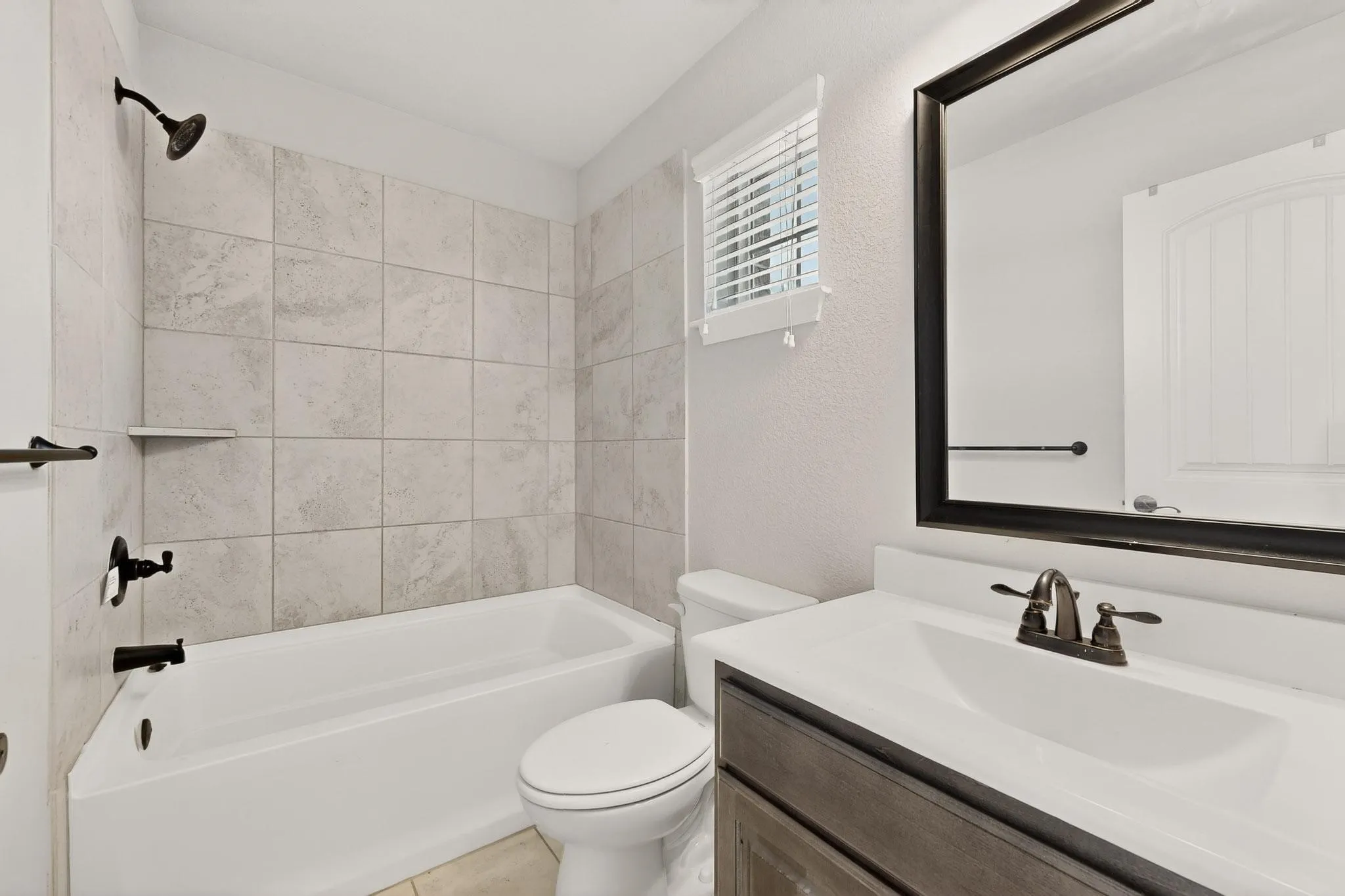 Single Family Residence For Sale in Tarrant County , 1025 Merion Drive, Fort Worth, Texas 76028, 4 Bedroom, 4 Bathroom, 2 Garage spaces, 3,675 Sqft, built in 2018, mls#21141806, Real Estate Agent in Fort Worth, Homes For Sale in Tarrant county, Homes For Sale in Fort Worth, Realtor in Fort Worth Texas, Real Estate Brokerage Independent Realty Texas, Luminita Cordes Realtor