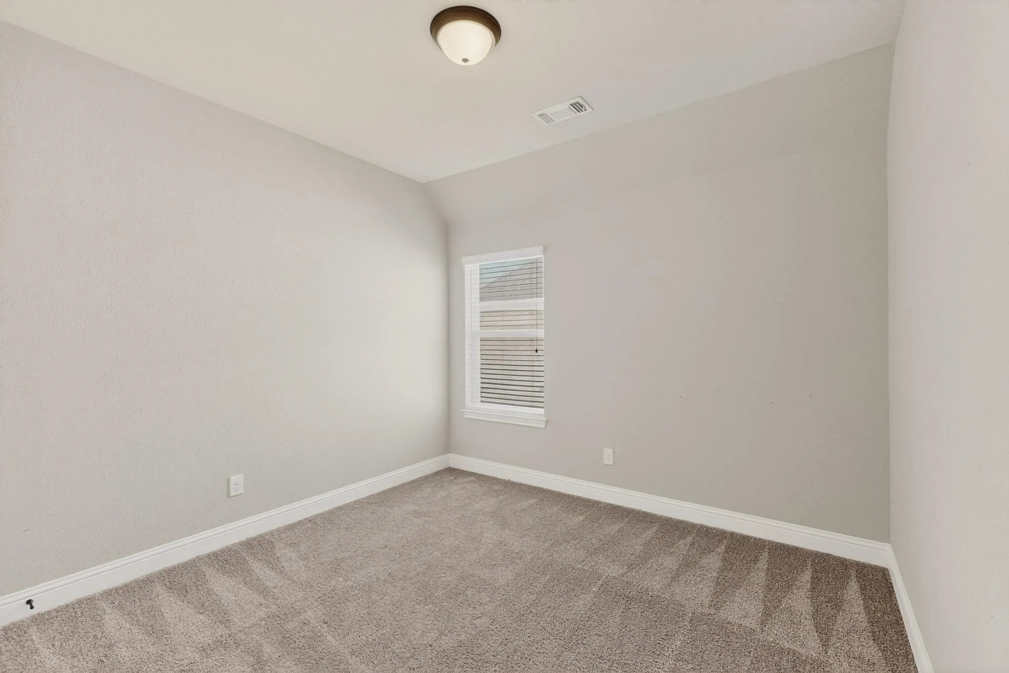 Single Family Residence For Sale in Tarrant County , 1025 Merion Drive, Fort Worth, Texas 76028, 4 Bedroom, 4 Bathroom, 2 Garage spaces, 3,675 Sqft, built in 2018, mls#21141806, Real Estate Agent in Fort Worth, Homes For Sale in Tarrant county, Homes For Sale in Fort Worth, Realtor in Fort Worth Texas, Real Estate Brokerage Independent Realty Texas, Luminita Cordes Realtor