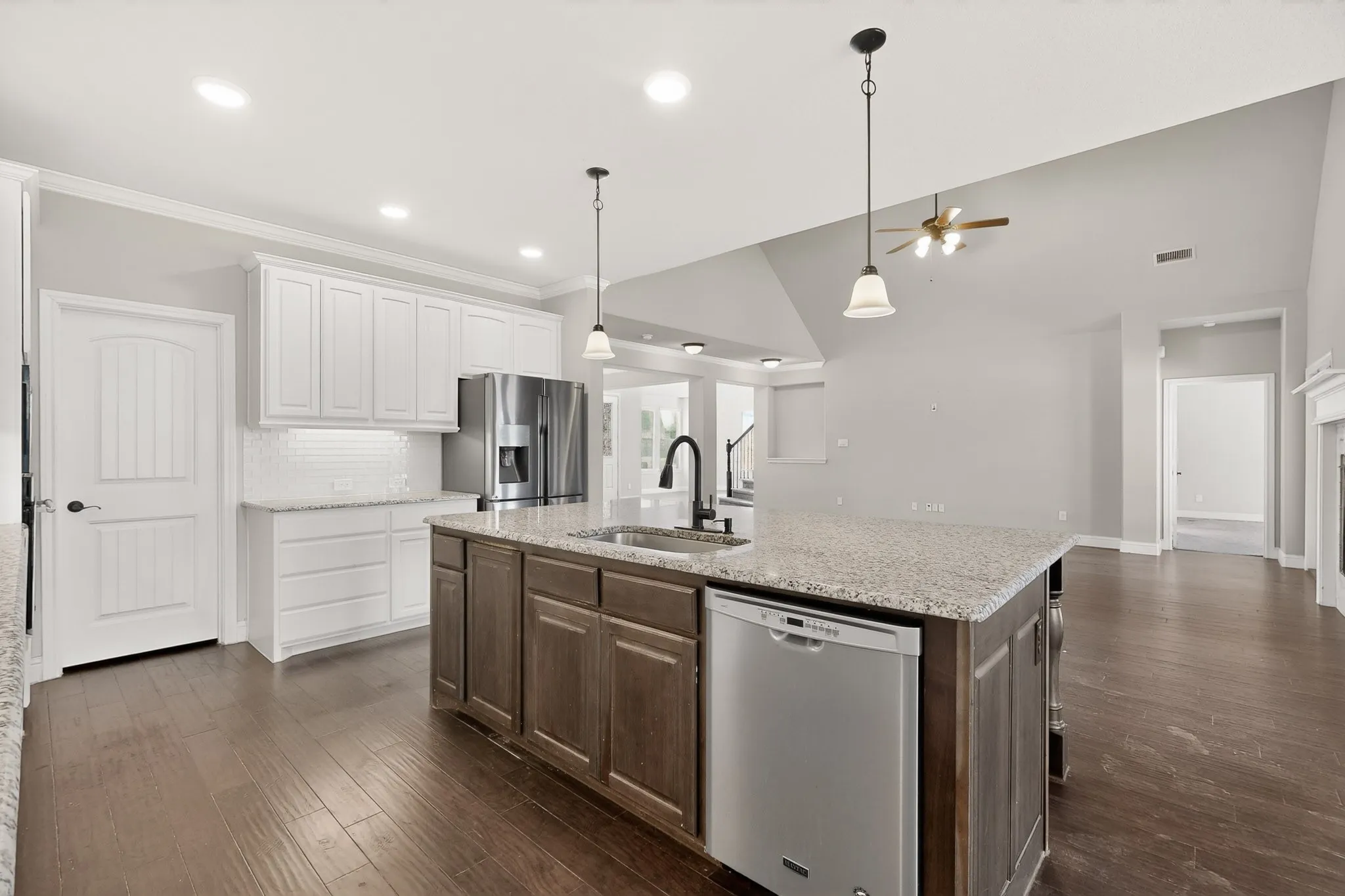 Single Family Residence For Sale in Tarrant County , 1025 Merion Drive, Fort Worth, Texas 76028, 4 Bedroom, 4 Bathroom, 2 Garage spaces, 3,675 Sqft, built in 2018, mls#21141806, Real Estate Agent in Fort Worth, Homes For Sale in Tarrant county, Homes For Sale in Fort Worth, Realtor in Fort Worth Texas, Real Estate Brokerage Independent Realty Texas, Luminita Cordes Realtor