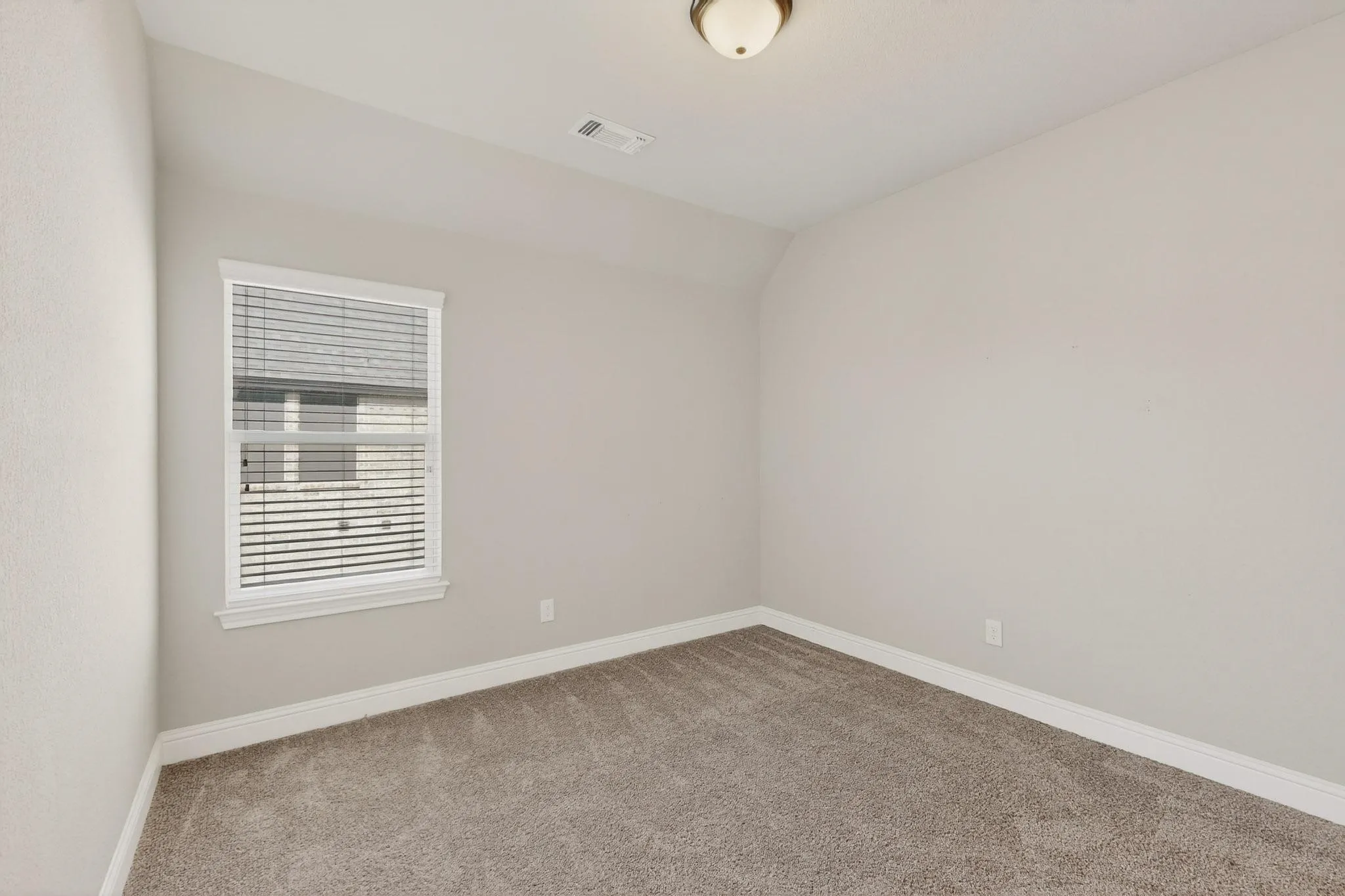 Single Family Residence For Sale in Tarrant County , 1025 Merion Drive, Fort Worth, Texas 76028, 4 Bedroom, 4 Bathroom, 2 Garage spaces, 3,675 Sqft, built in 2018, mls#21141806, Real Estate Agent in Fort Worth, Homes For Sale in Tarrant county, Homes For Sale in Fort Worth, Realtor in Fort Worth Texas, Real Estate Brokerage Independent Realty Texas, Luminita Cordes Realtor