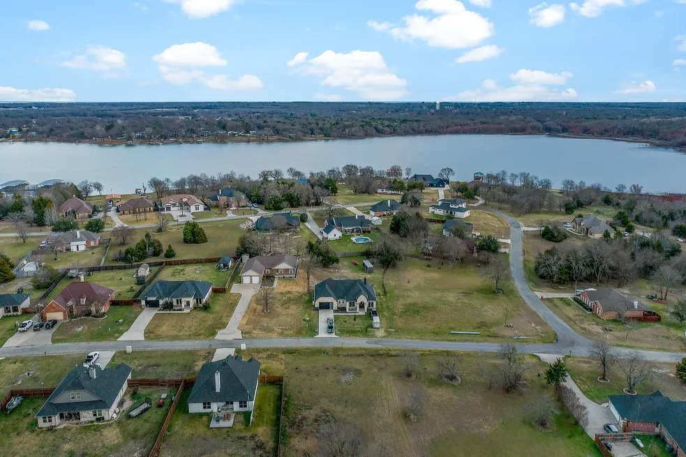 Unimproved Land For Sale in Hunt County , TBD Lot 41 Lago Vista, Quinlan, Texas 75474, 0, 0, Garage spaces, 0 Sqft, built in 0, mls#21163873, Real Estate Agent in Quinlan, Homes For Sale in Hunt county, Homes For Sale in Quinlan, Realtor in Quinlan Texas, Real Estate Brokerage Independent Realty Texas, Luminita Cordes Realtor