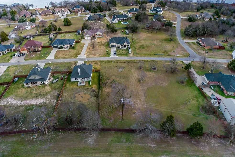 Unimproved Land For Sale in Hunt County , TBD Lot 41 Lago Vista, Quinlan, Texas 75474, 0, 0, Garage spaces, 0 Sqft, built in 0, mls#21163873, Real Estate Agent in Quinlan, Homes For Sale in Hunt county, Homes For Sale in Quinlan, Realtor in Quinlan Texas, Real Estate Brokerage Independent Realty Texas, Luminita Cordes Realtor